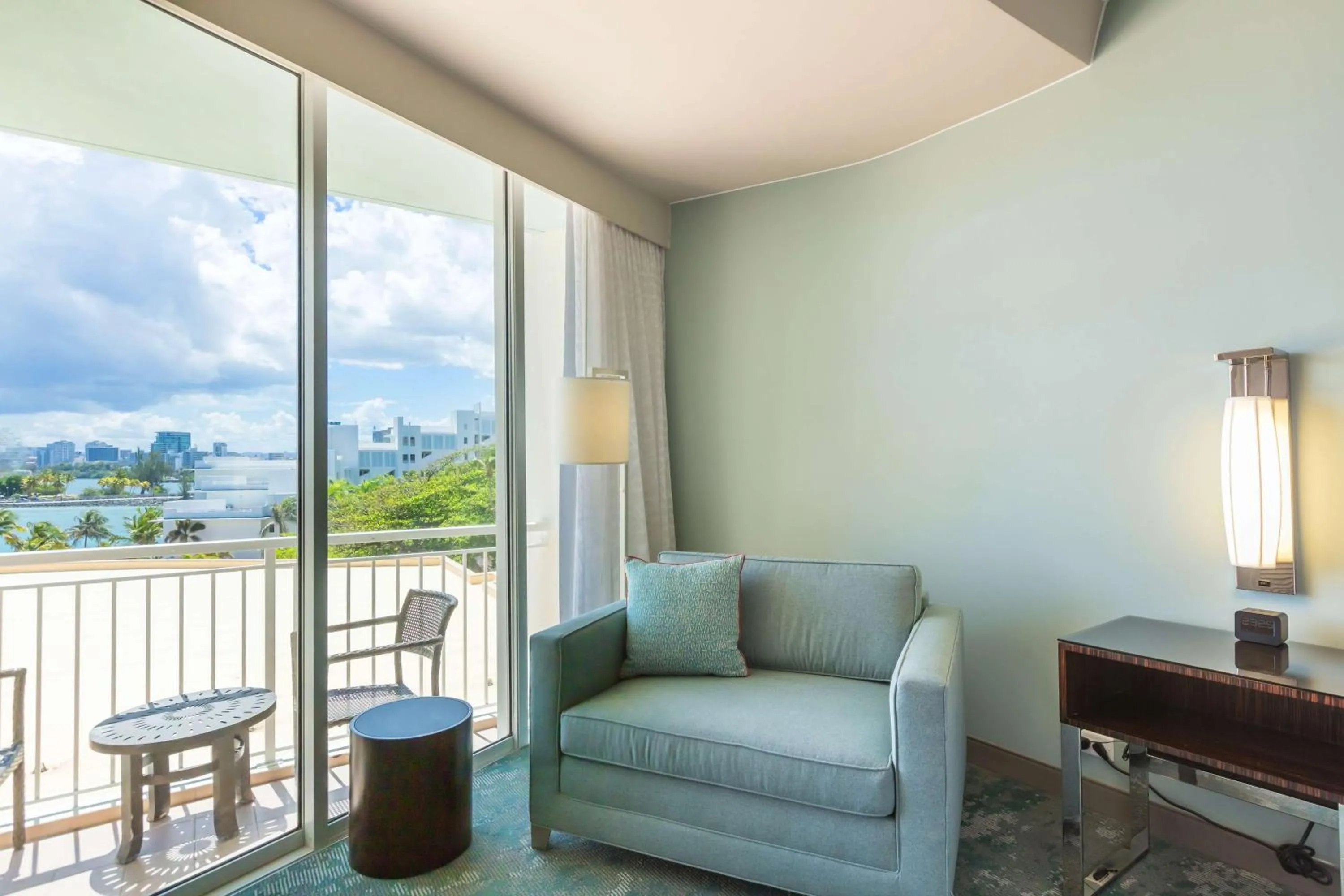 Living room in Caribe Hilton