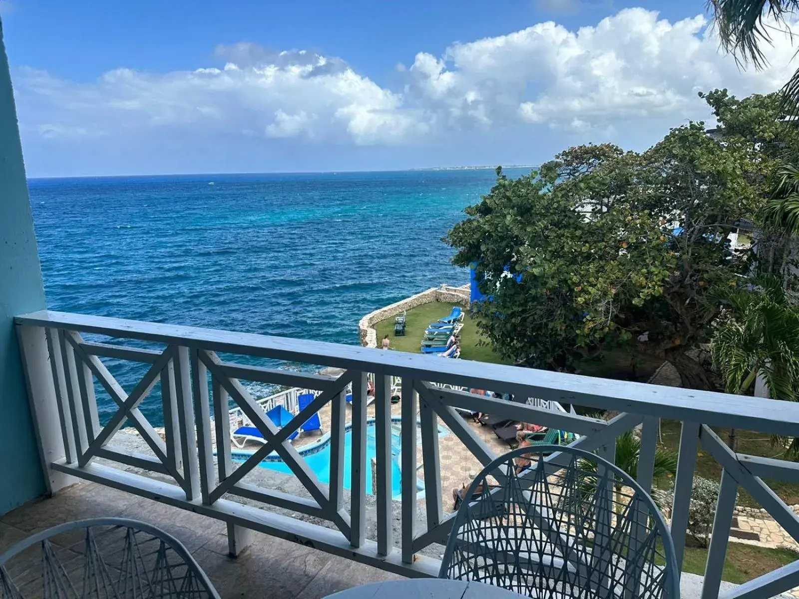 Two-Bedroom Suite in Home Sweet Home Resort Two-Bedroom Suite in Home Sweet Home Resort