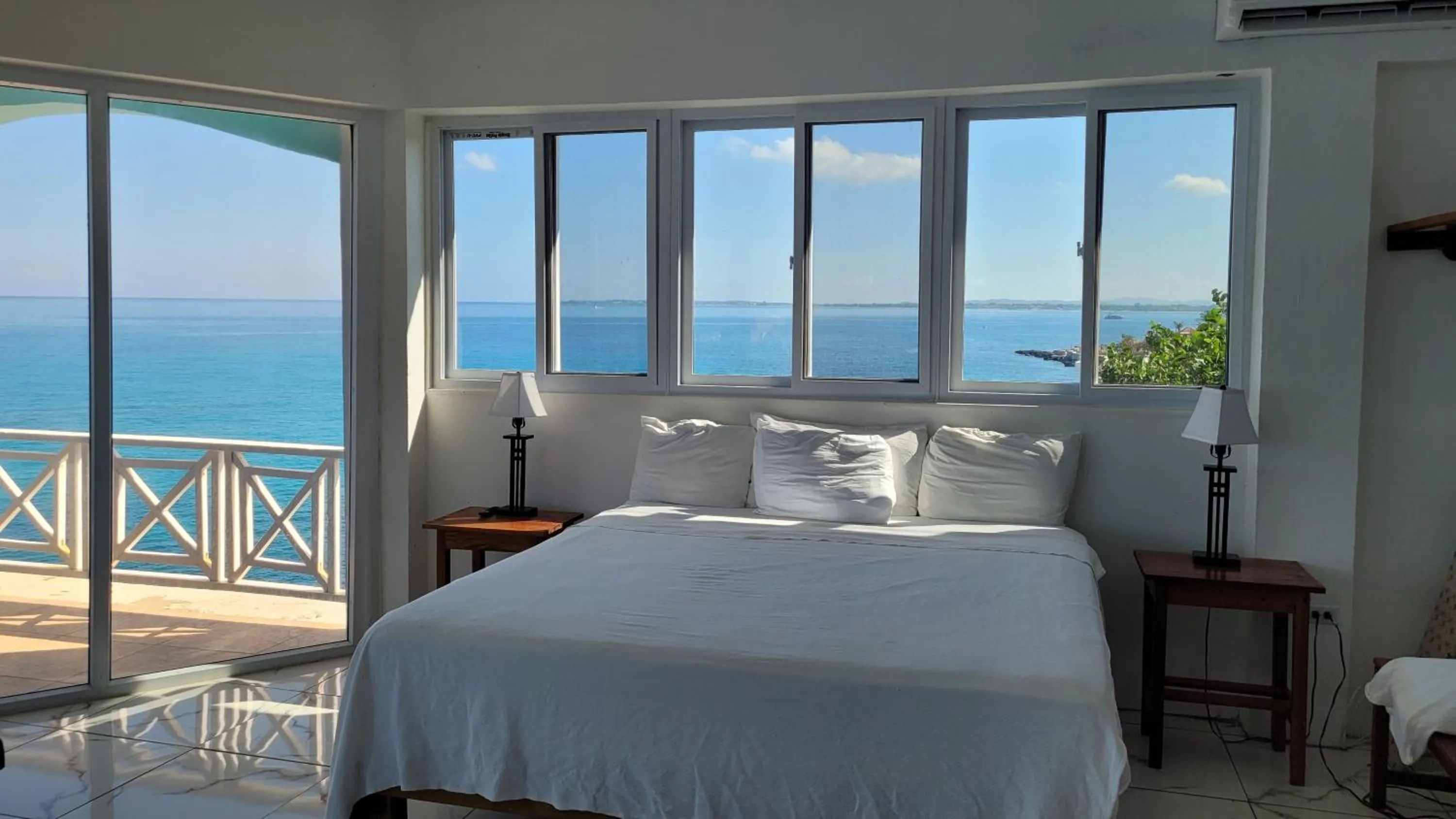 Bed in Home Sweet Home Resort