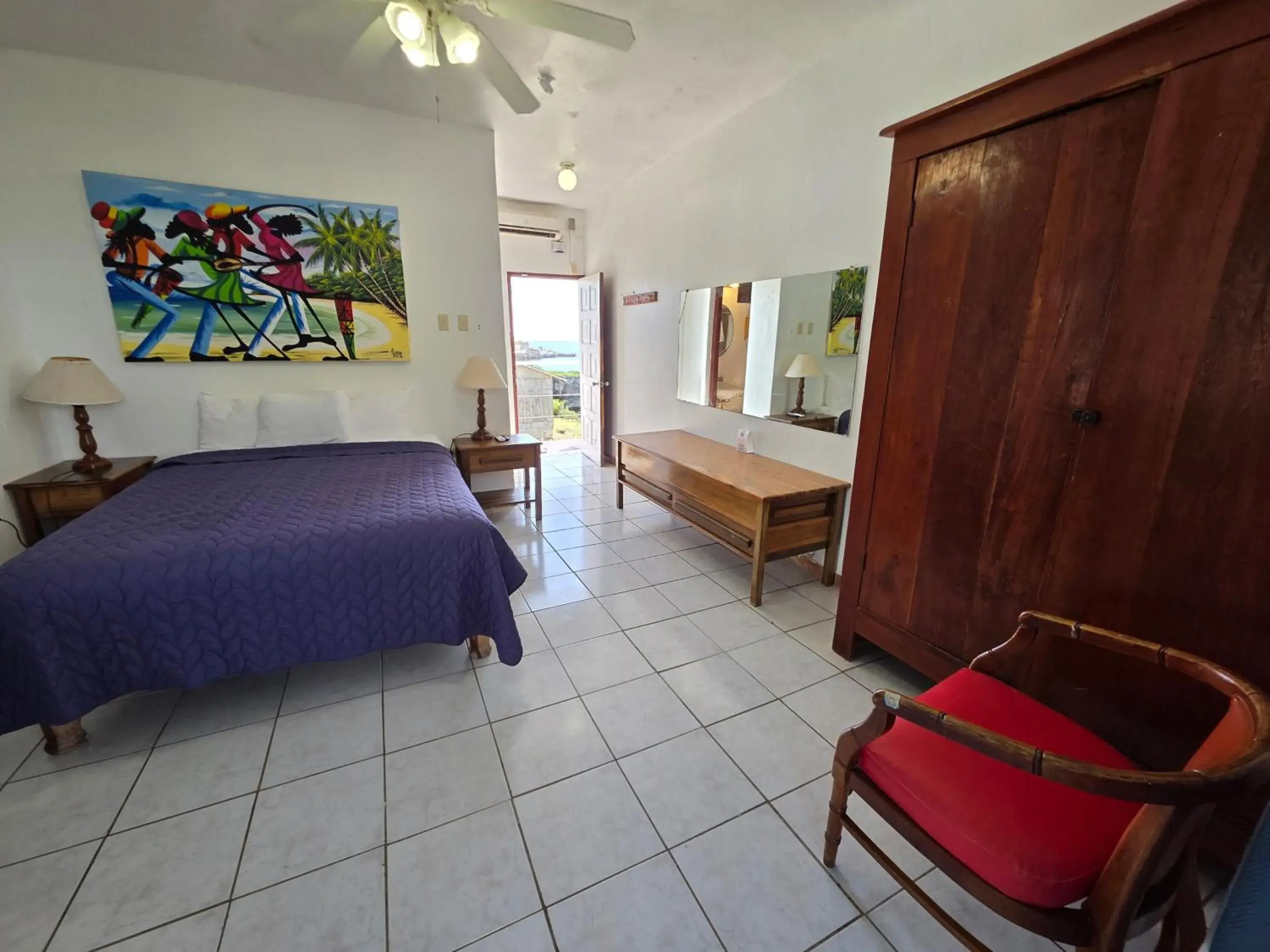 Standard Queen Room in Home Sweet Home Resort Standard Queen Room in Home Sweet Home Resort