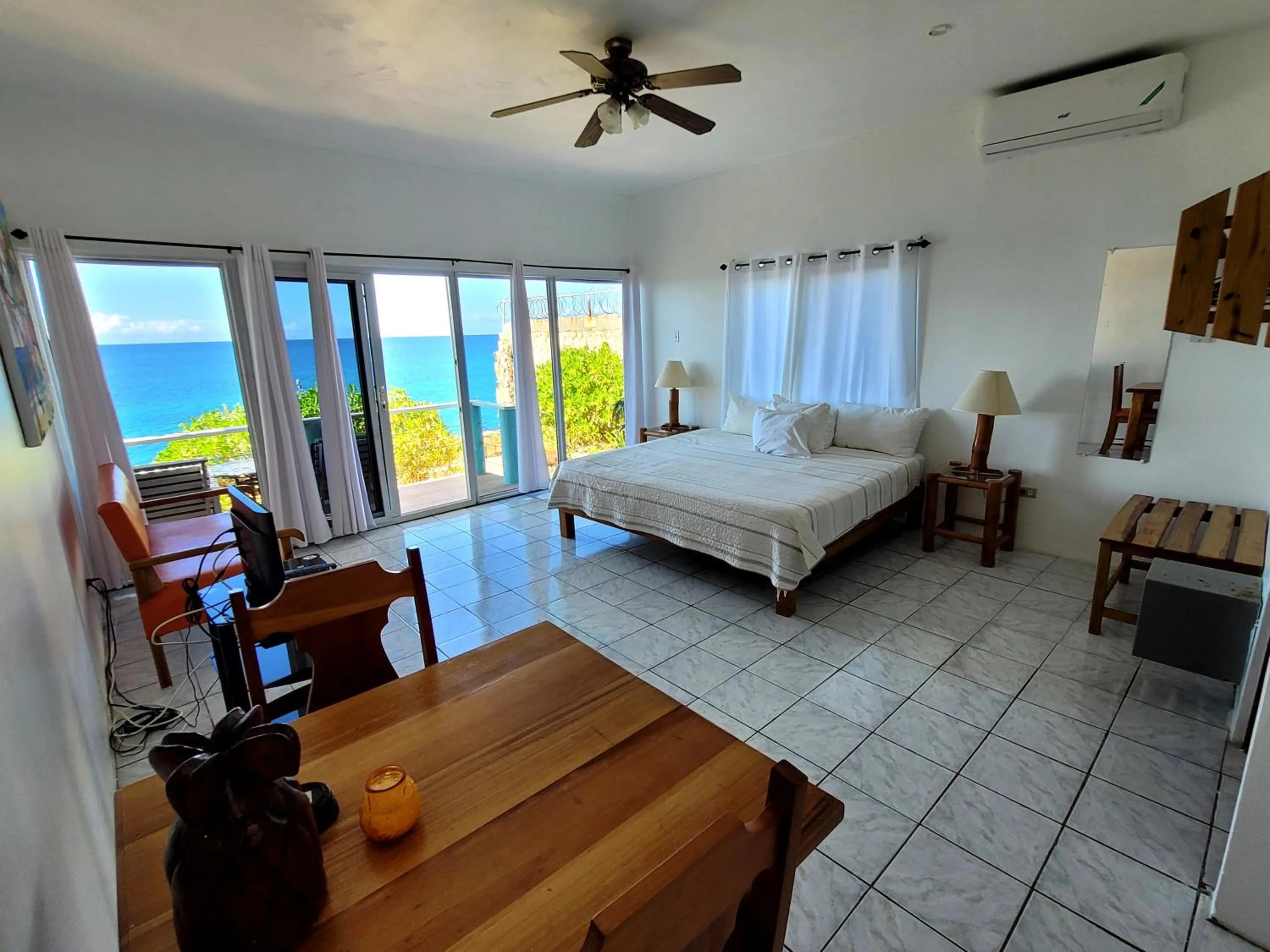 Bed in Home Sweet Home Resort