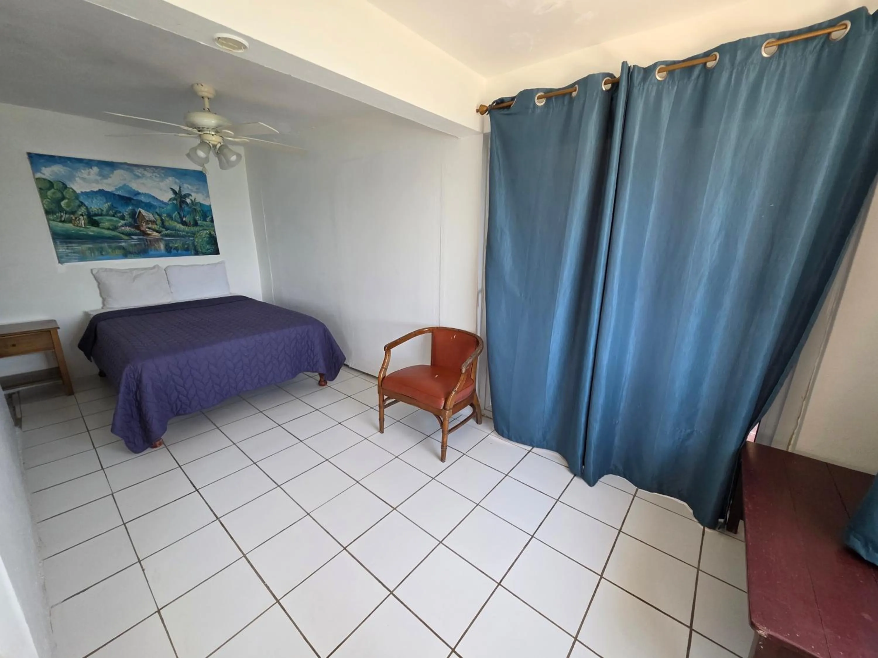 Photo of the whole room, Bed in Home Sweet Home Resort