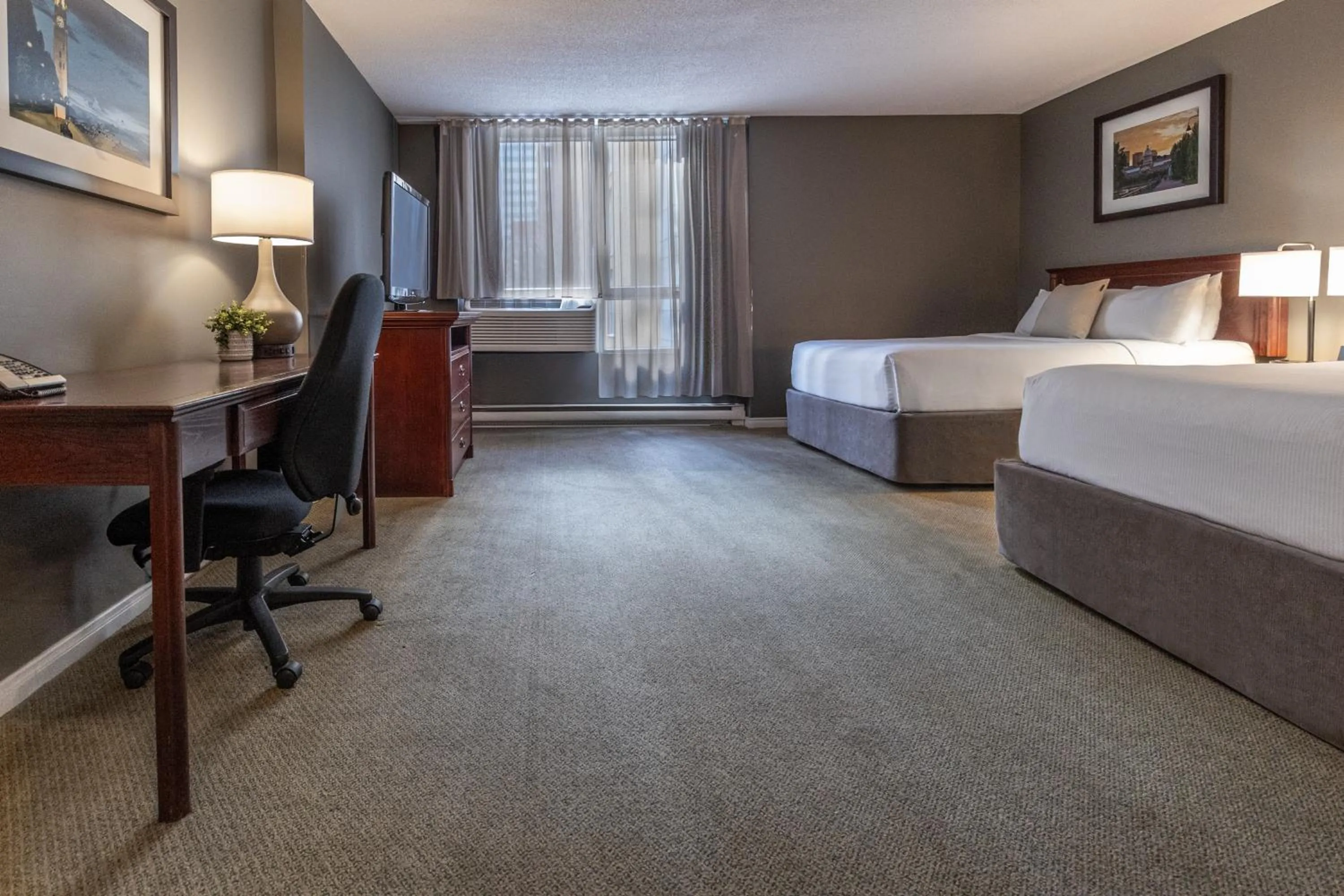 Bed in Hotel Faubourg Montreal Centre-Ville Downtown