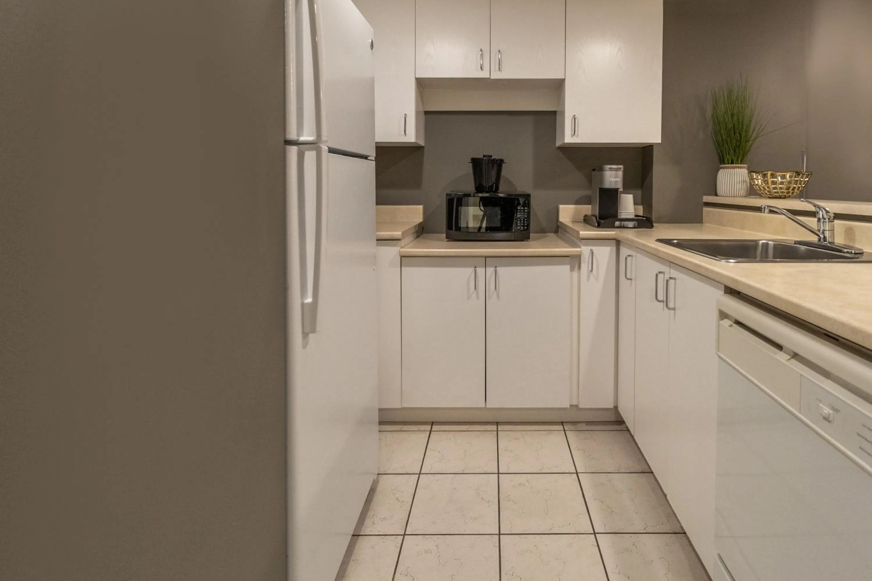 Kitchen or kitchenette in Hotel Faubourg Montreal Centre-Ville Downtown
