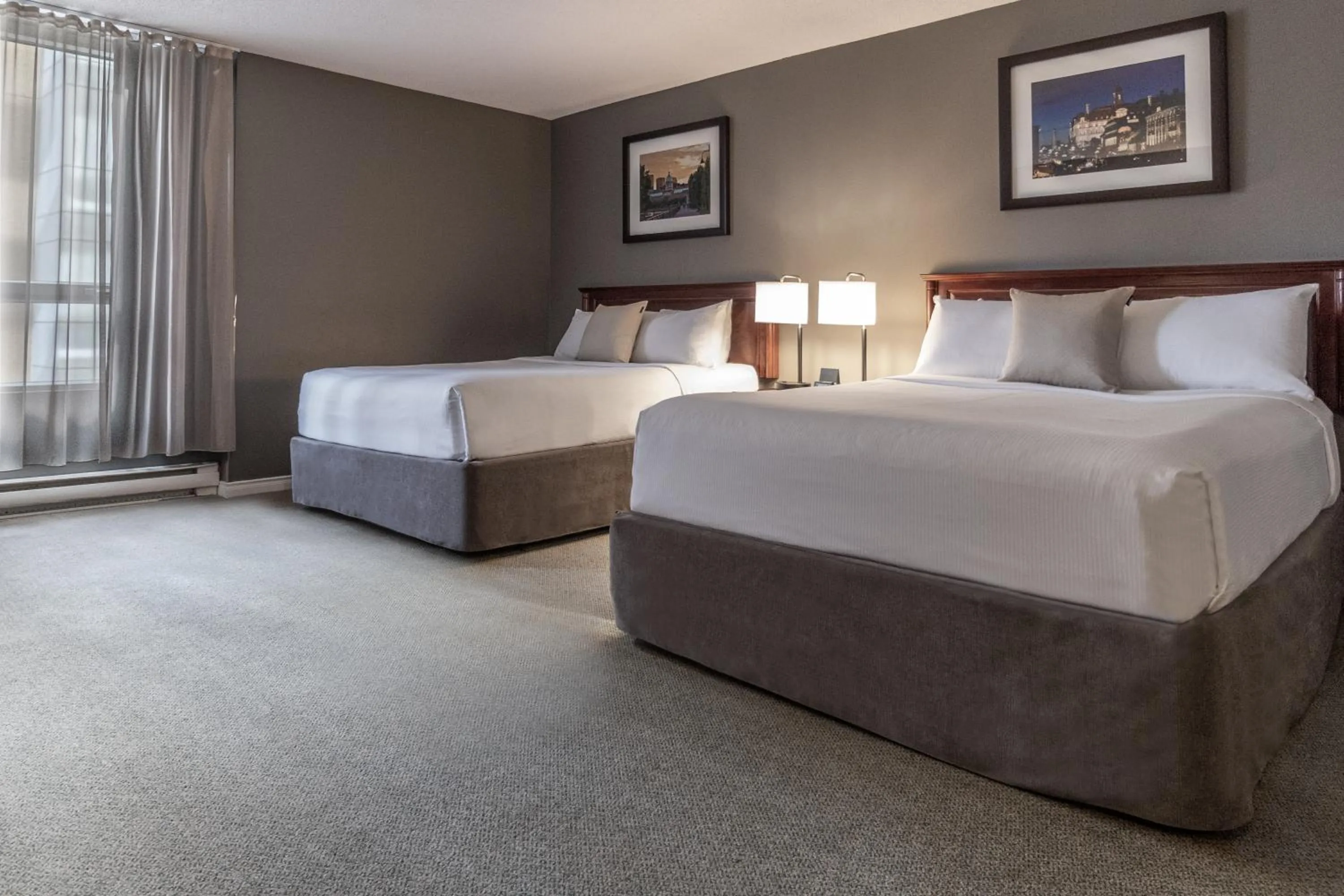 Bed in Hotel Faubourg Montreal Centre-Ville Downtown