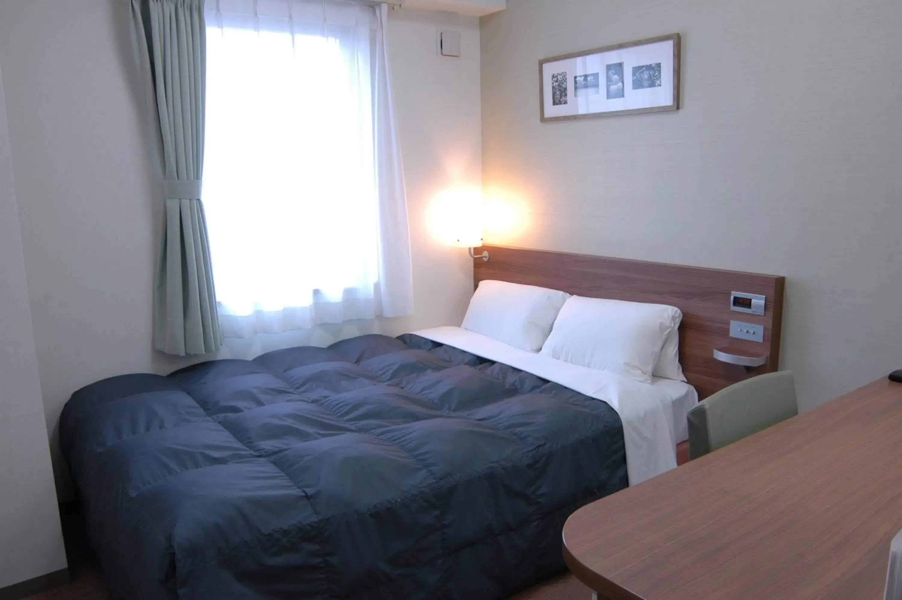 Economy Double Room - single occupancy - Smoking in Hotel Econo Tsu Station Economy Double Room - single occupancy - Smoking in Hotel Econo Tsu Station