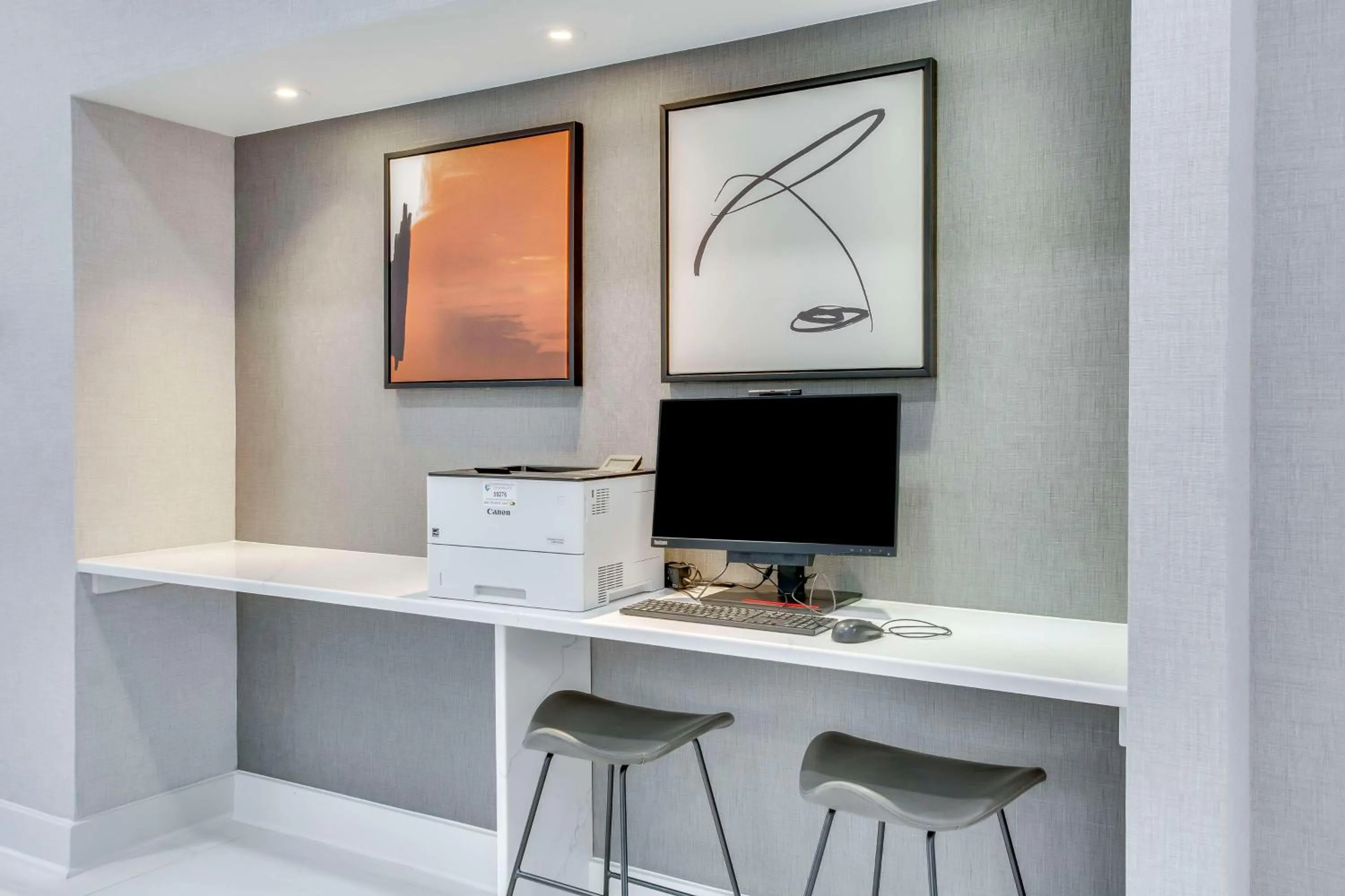 Business facilities in Embassy Suites by Hilton Louisville East