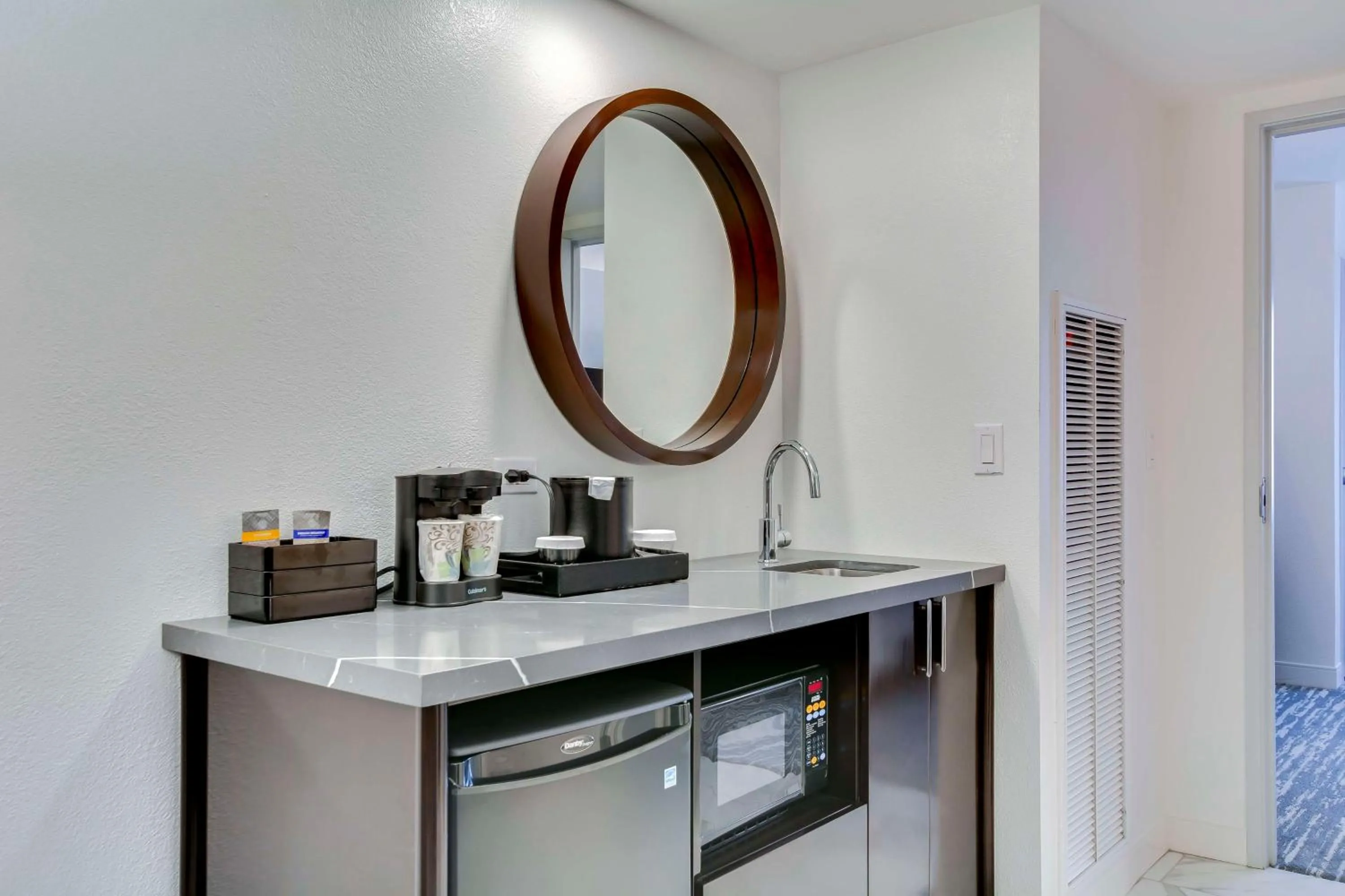 Photo of the whole room in Embassy Suites by Hilton Louisville East