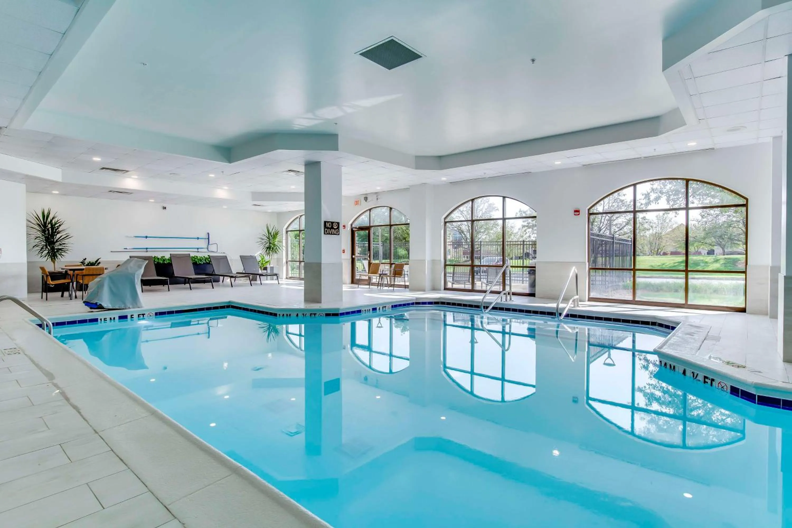 Pool view in Embassy Suites by Hilton Louisville East