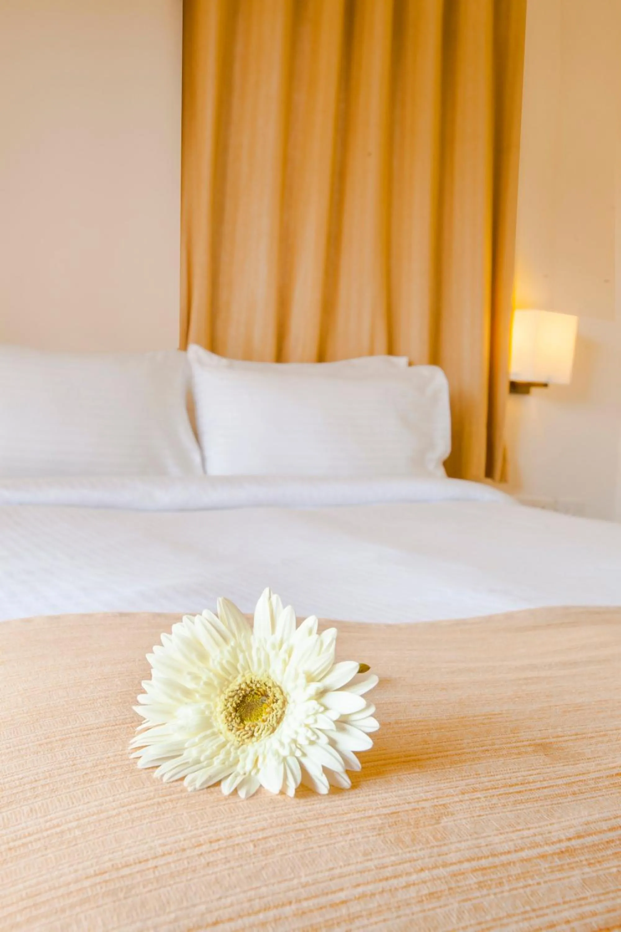 Bed in Jasminn Hotel - AM Hotel Kollection