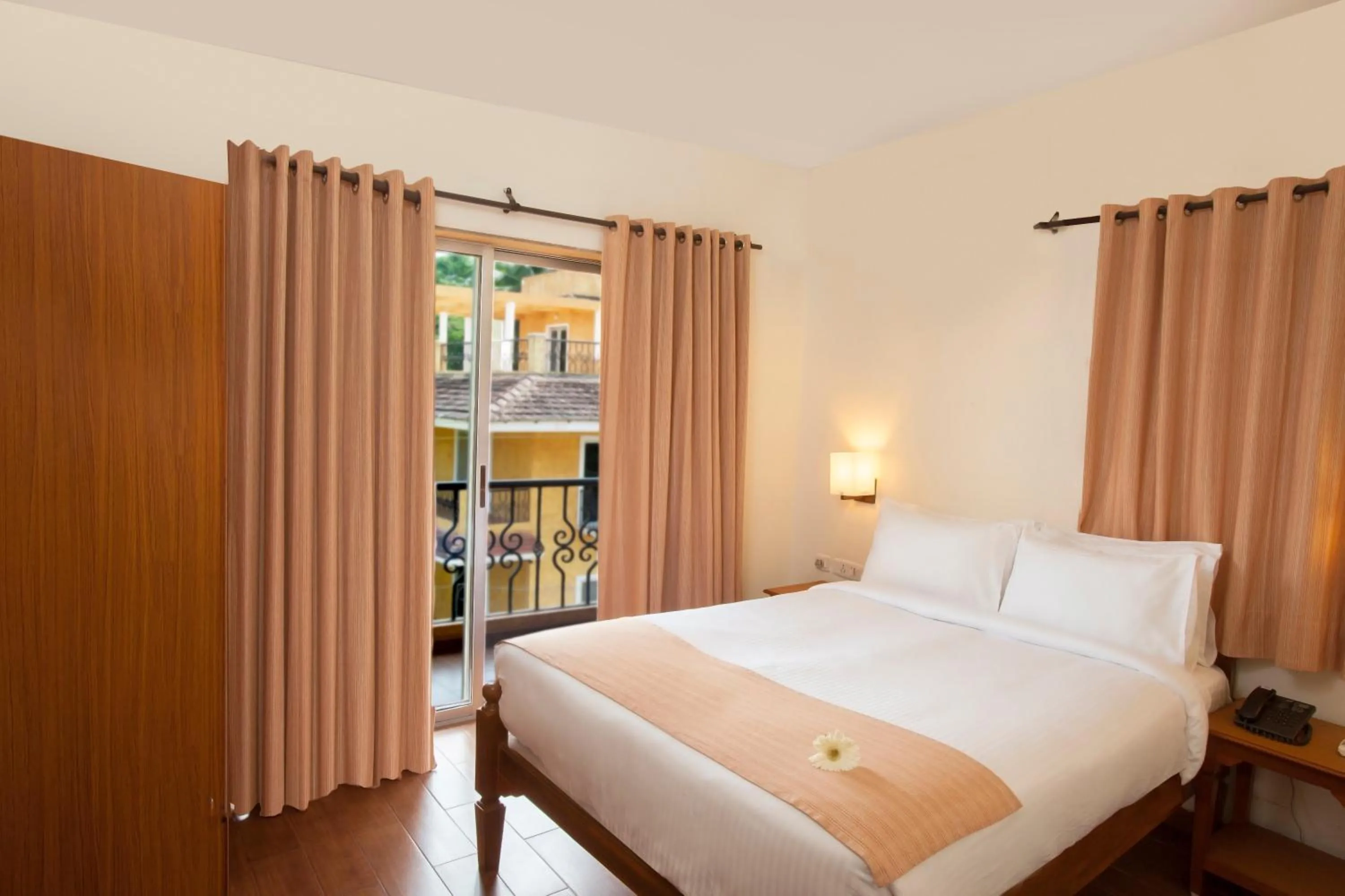 Bed in Jasminn Hotel - AM Hotel Kollection