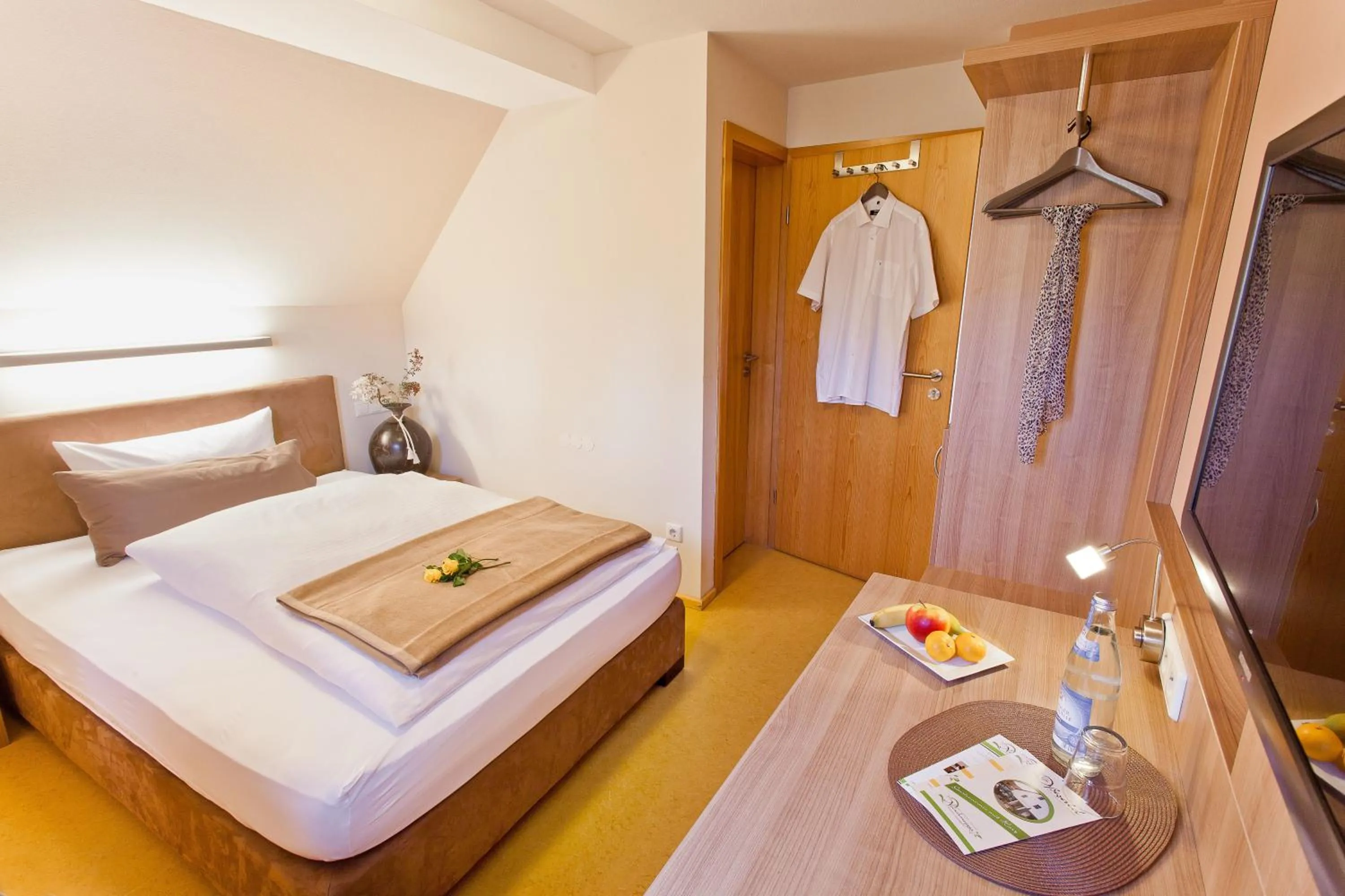 Photo of the whole room, Bed in Landhotel Oßwald