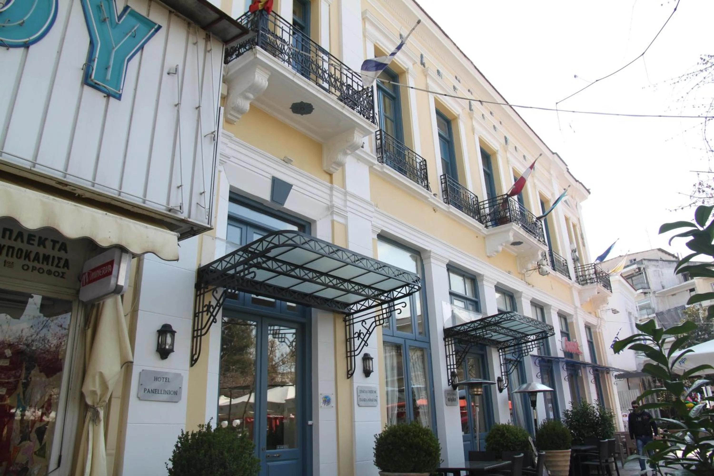 Facade/entrance in Hotel Panellinion