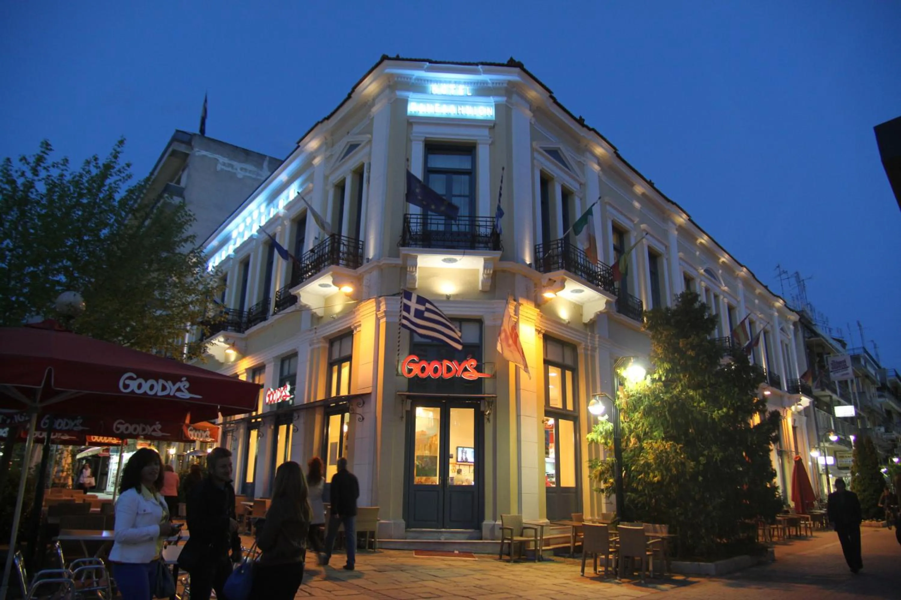 Facade/entrance in Hotel Panellinion