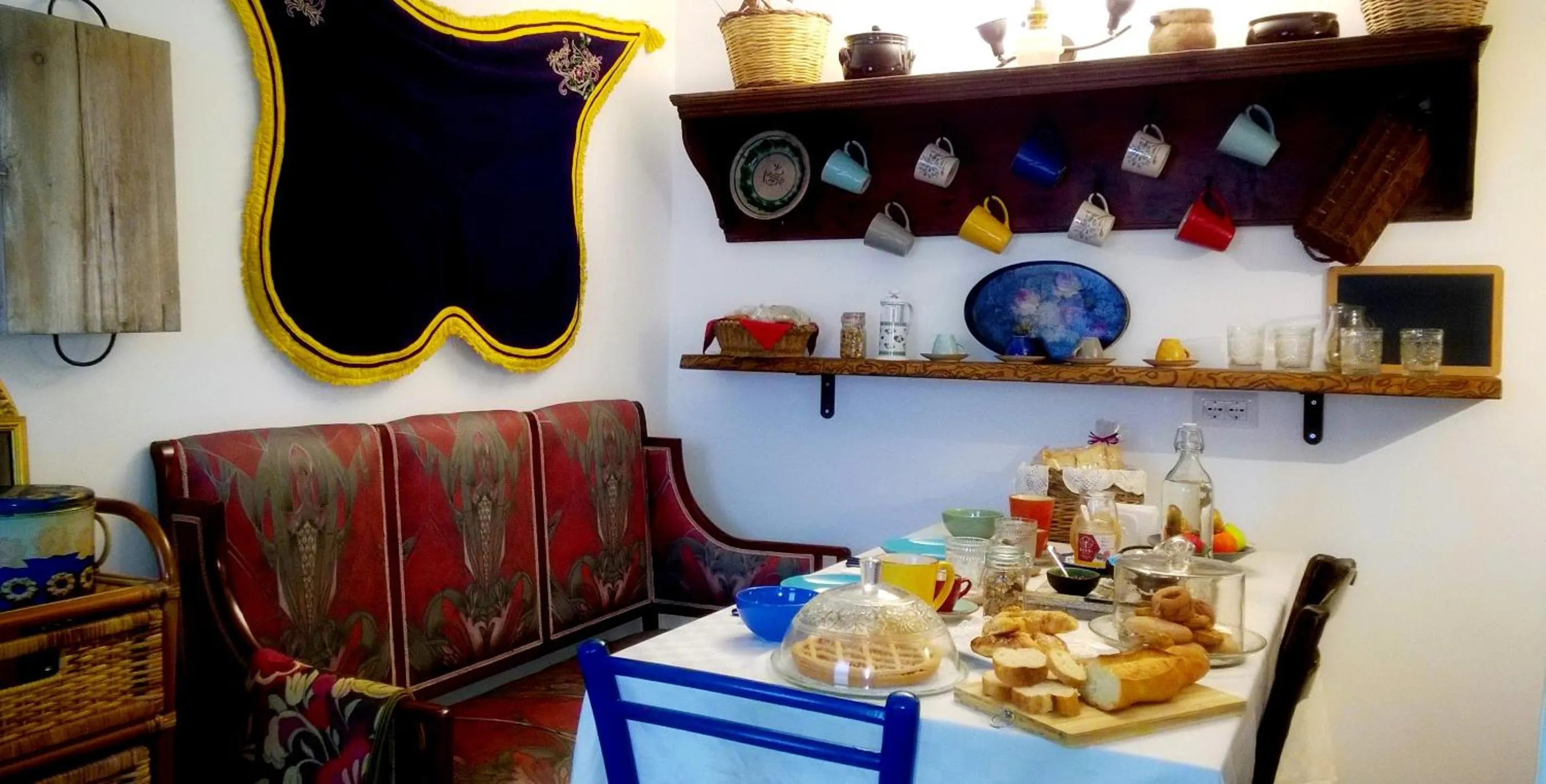 Italian breakfast in Cas'Antica Soprana