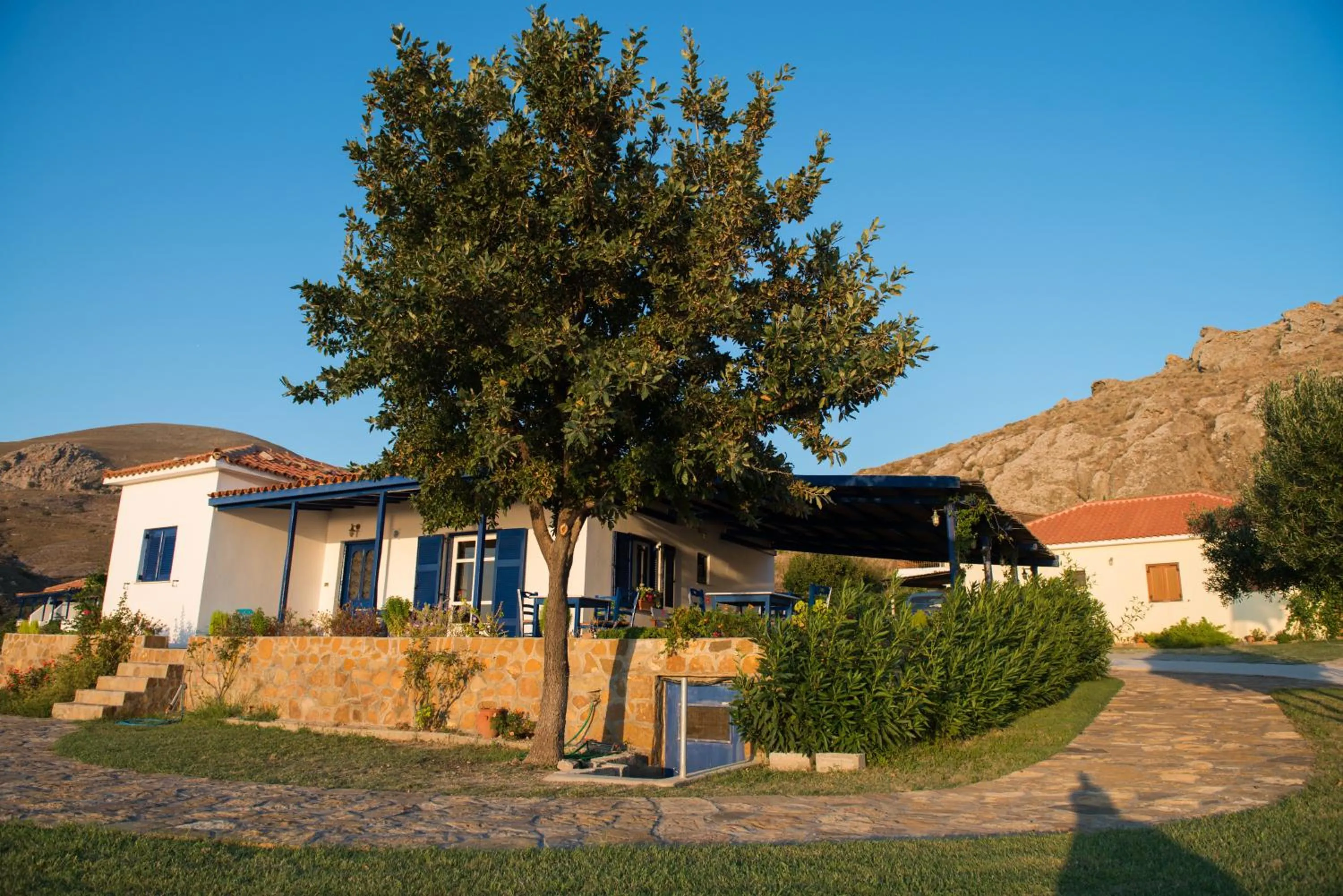 Facade/entrance in Sunset Hotel