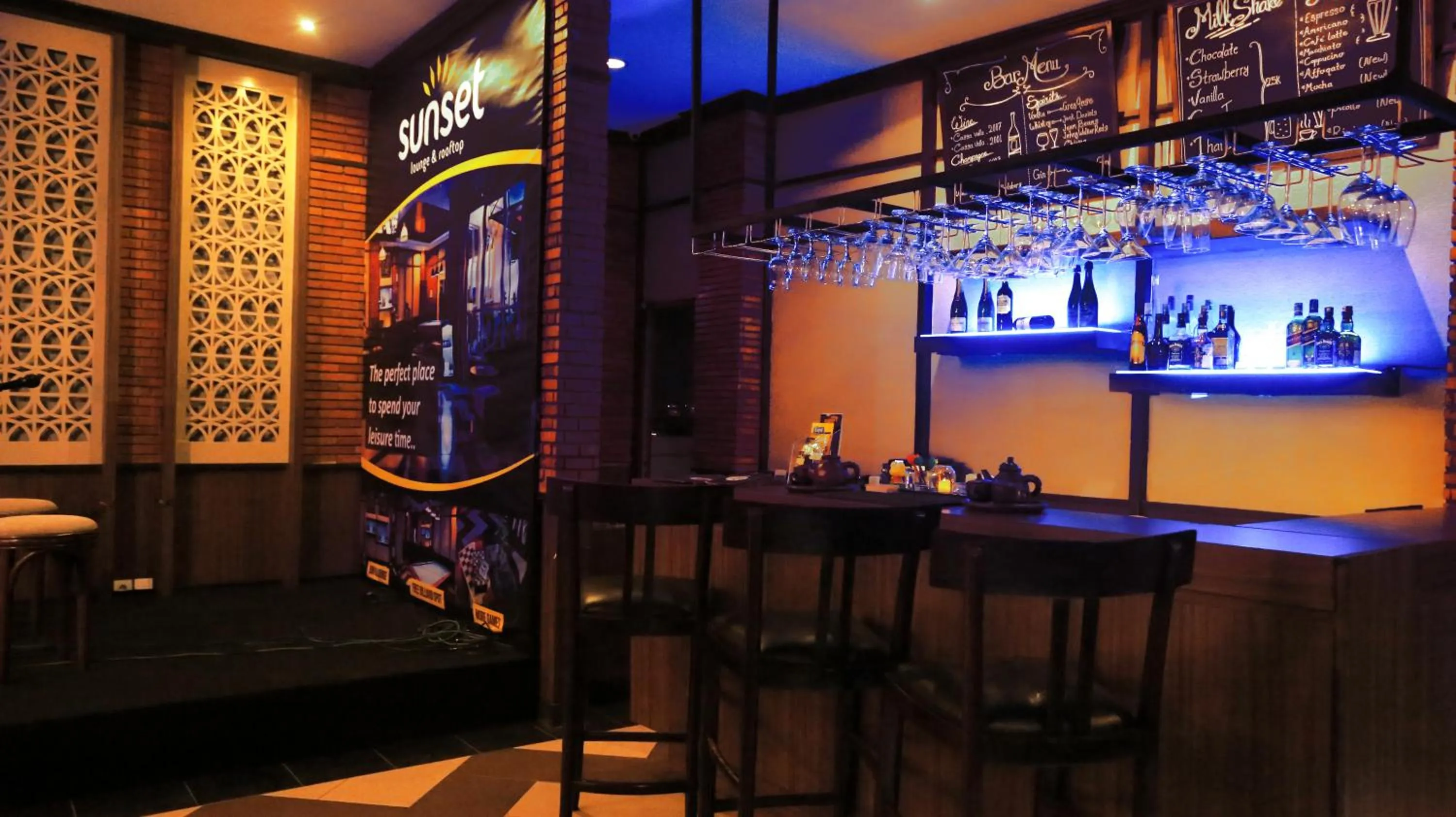 Lounge or bar in Amarelo Hotel Solo