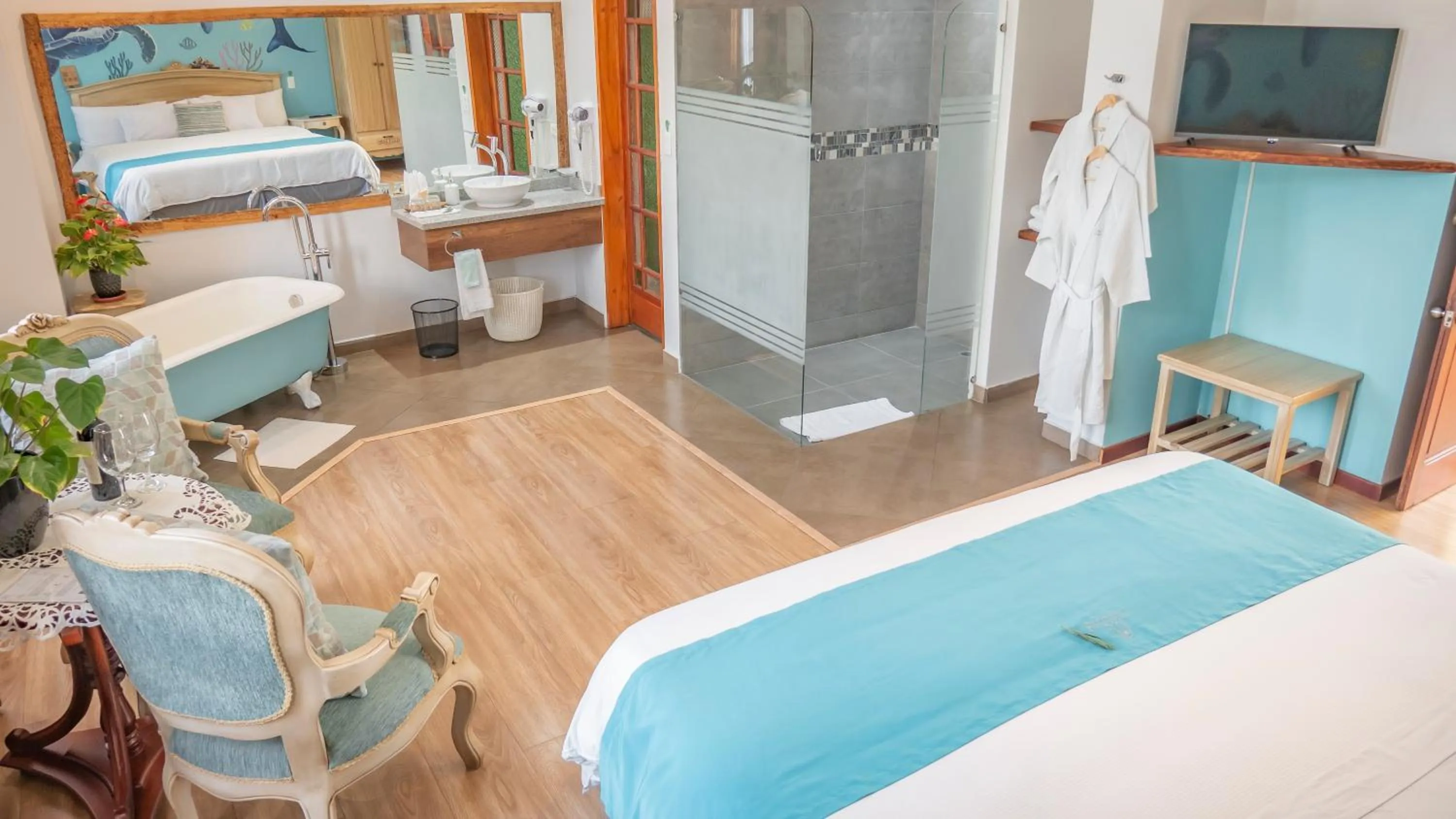 TV and multimedia, Bed in Boutique Hotel in Quito Hotel Casona 1914