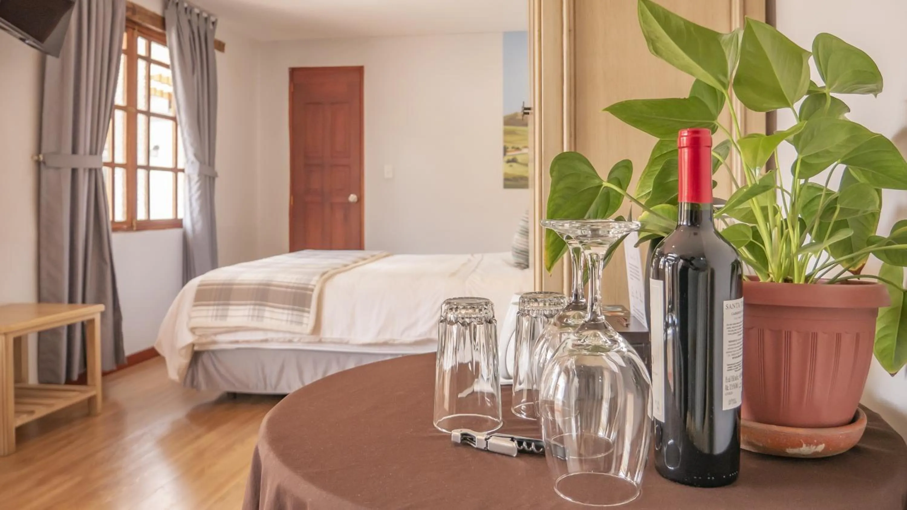 Photo of the whole room, Bed in Boutique Hotel in Quito Hotel Casona 1914