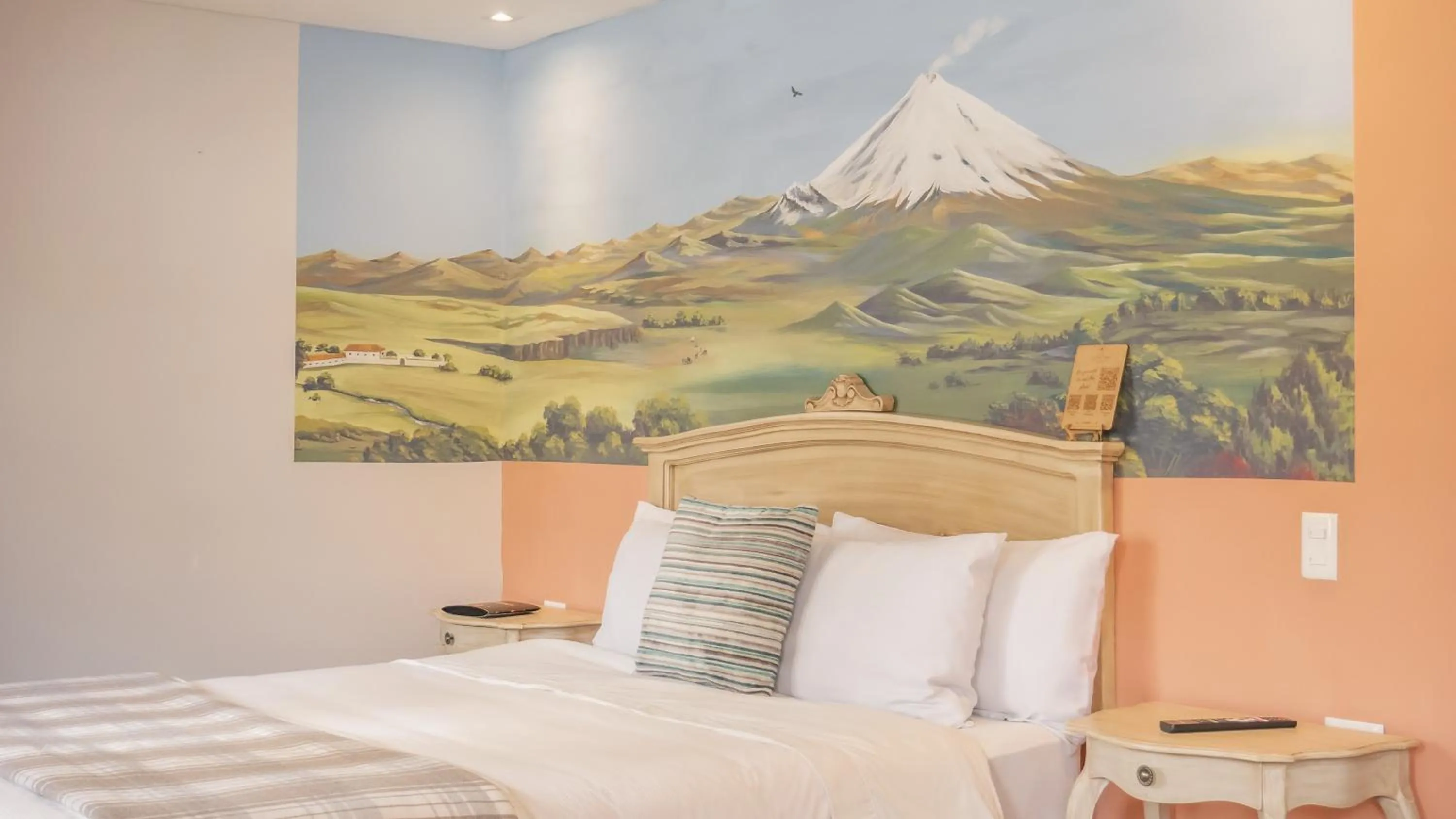 Bed in Boutique Hotel in Quito Hotel Casona 1914