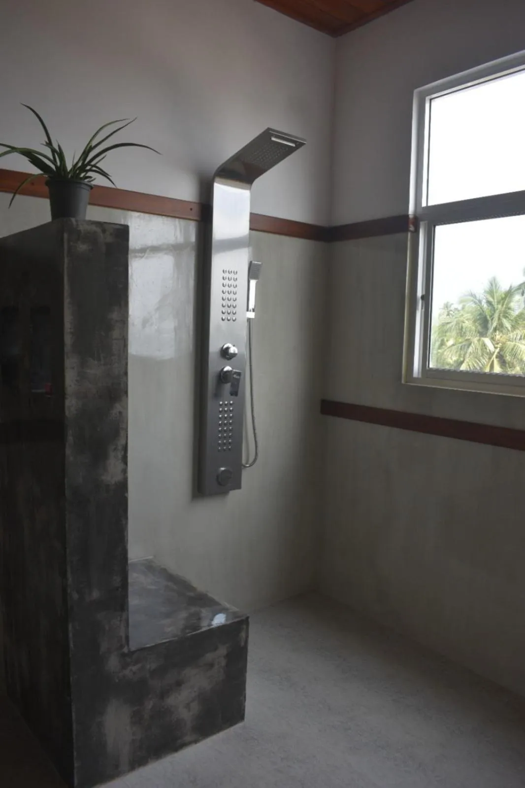 Shower in Hotel Ocean View Cottage