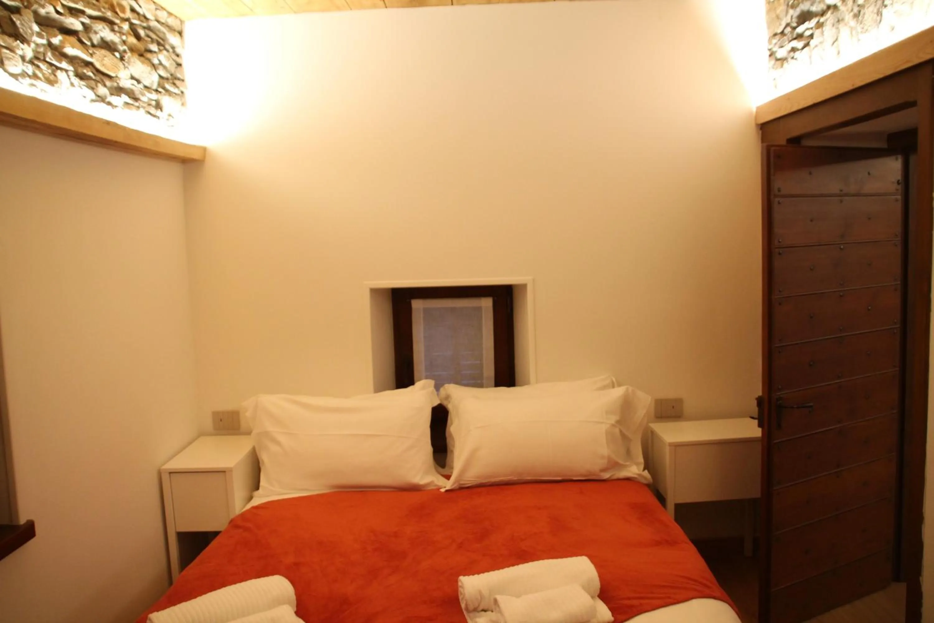 Bedroom, Bed in Residence Kalipè