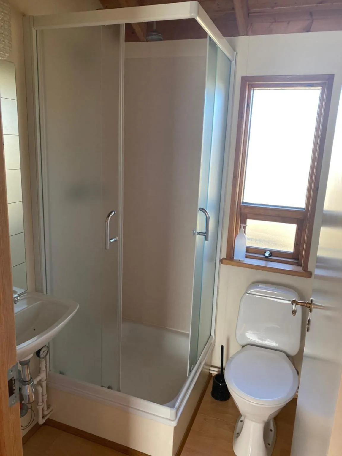 Bathroom in Bakkaflöt Guesthouse