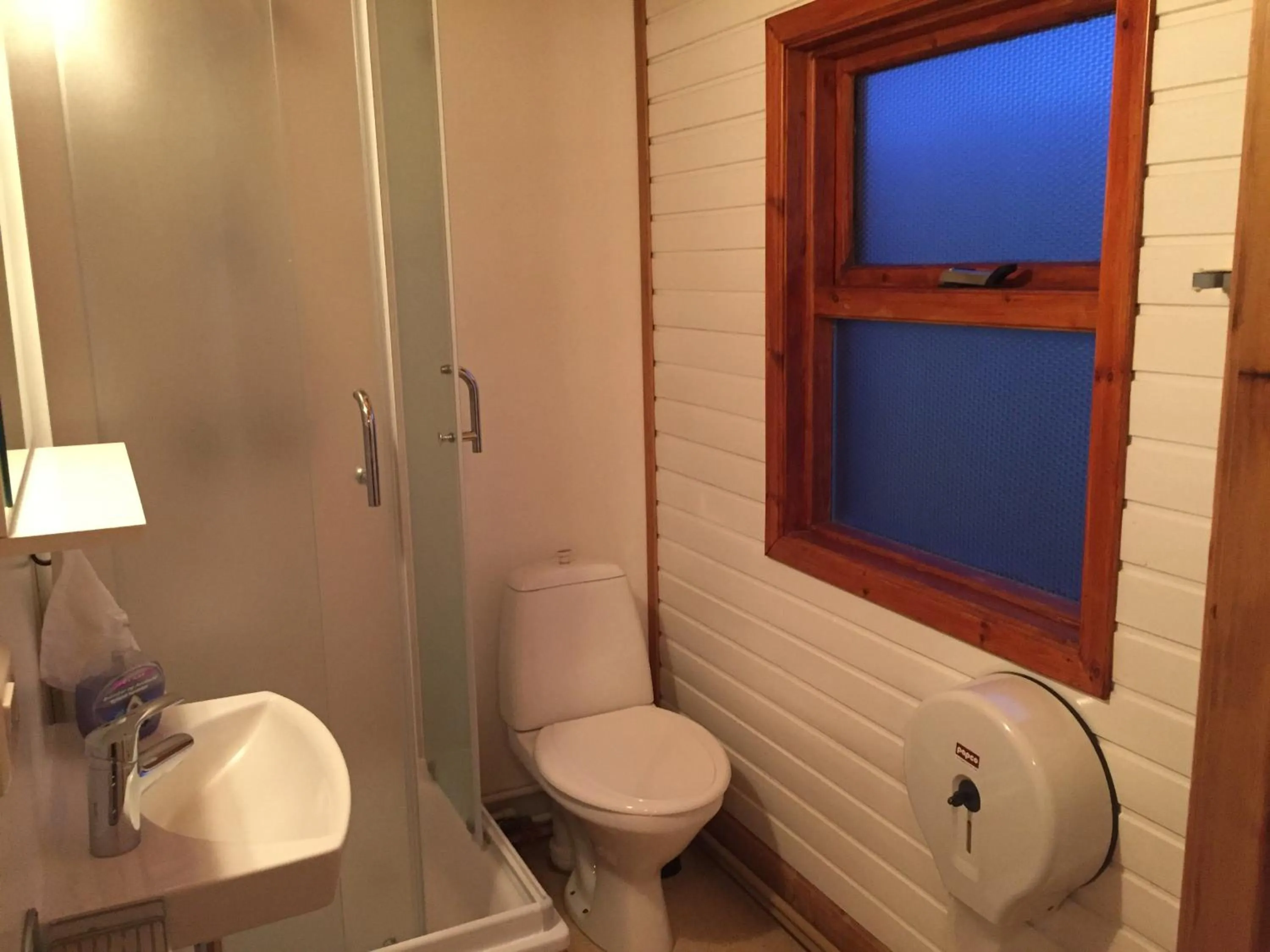 Bathroom in Bakkaflöt Guesthouse