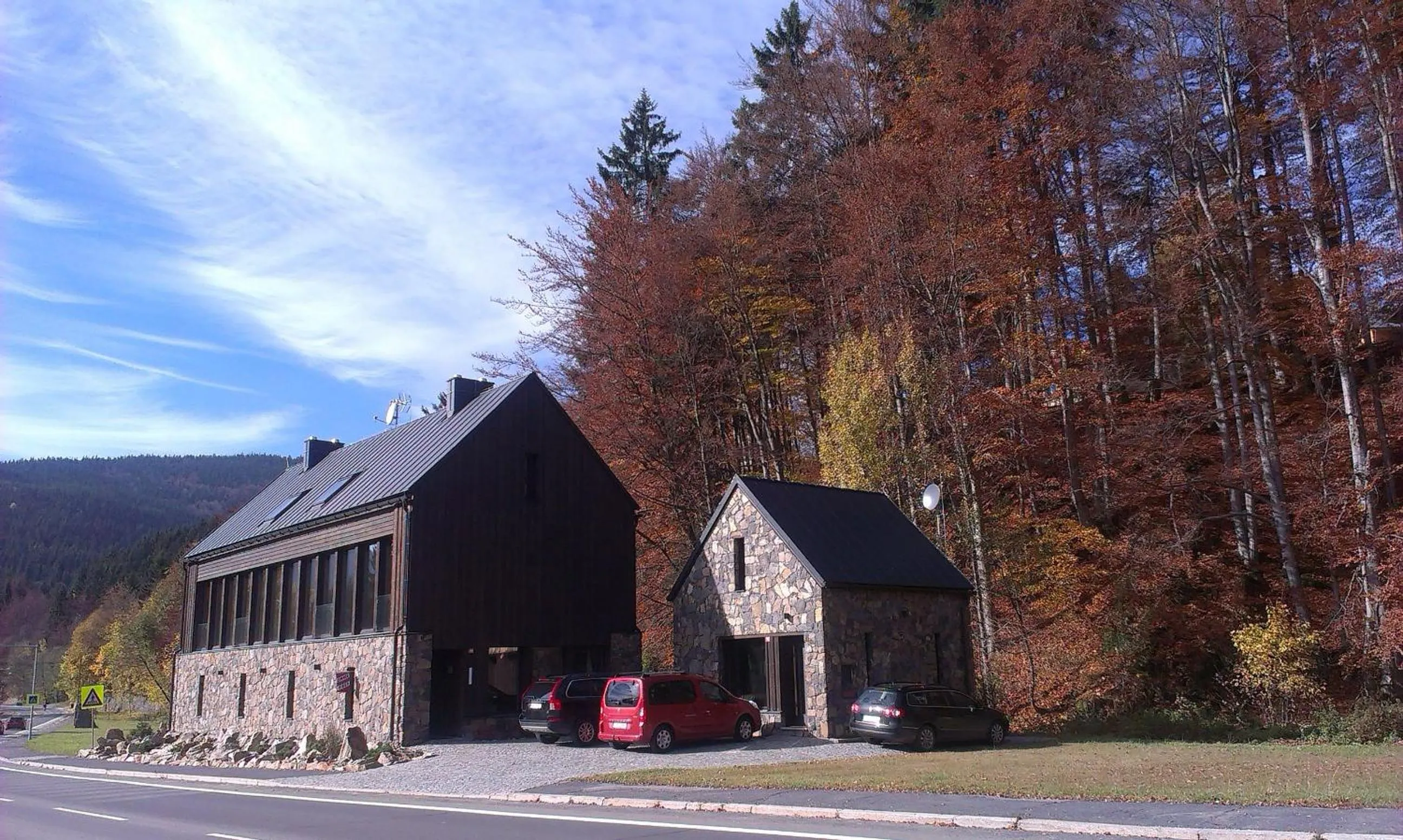 Facade/entrance in Krakonošova Dílna "WOODHAUS"