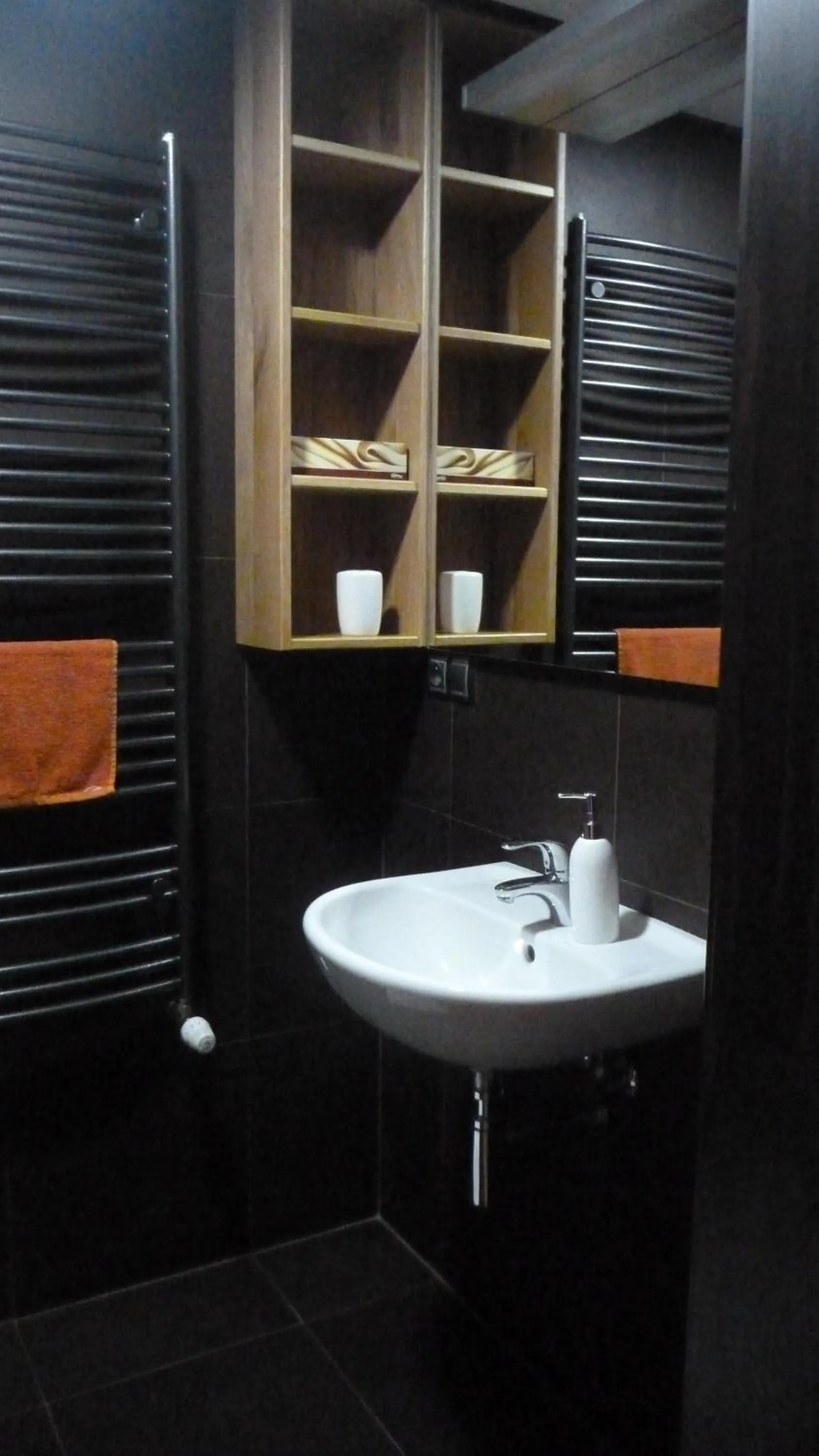 Bathroom in Krakonošova Dílna "WOODHAUS"