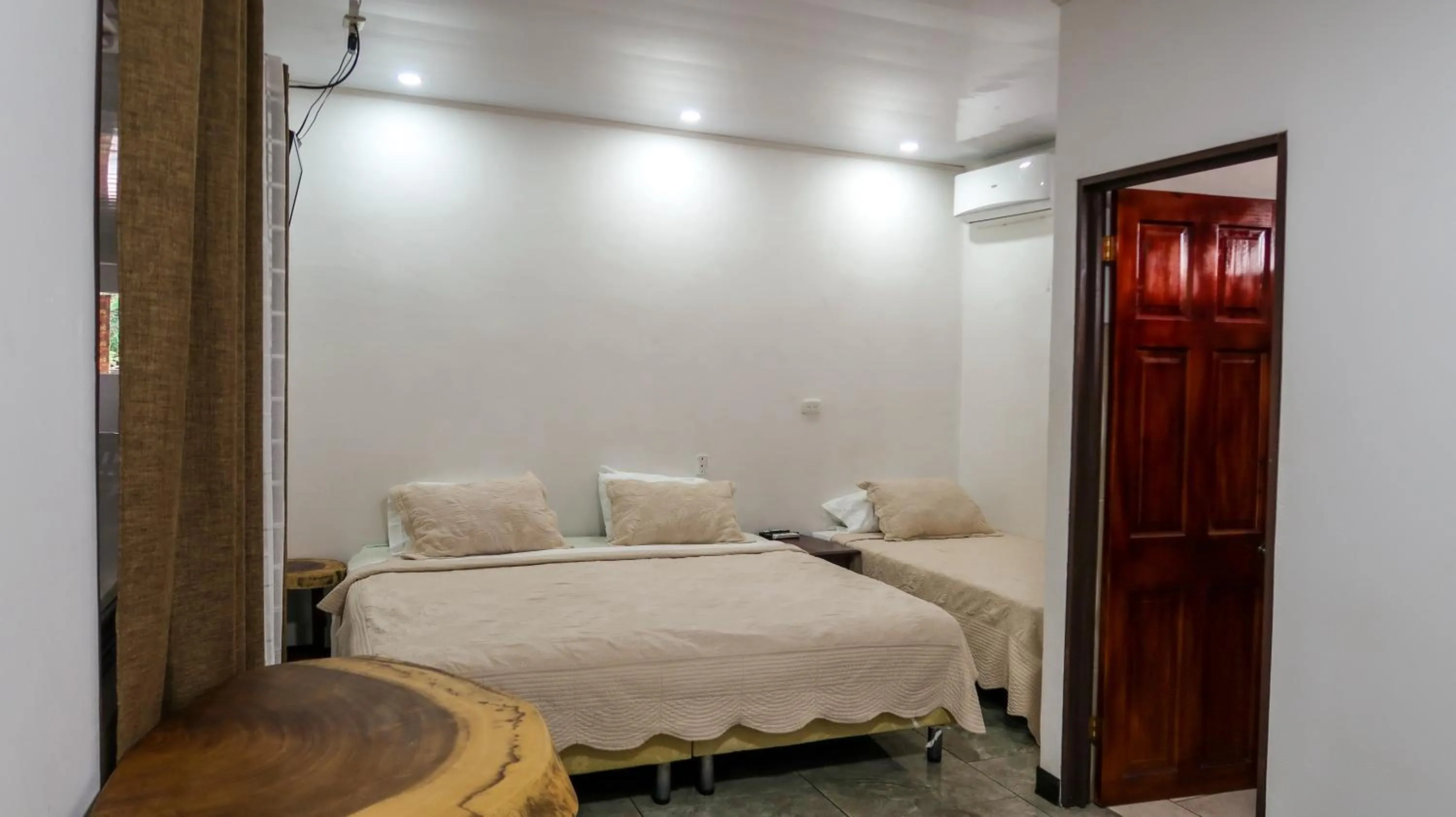 Bed in Hotel Hoja de Oro Corcovado