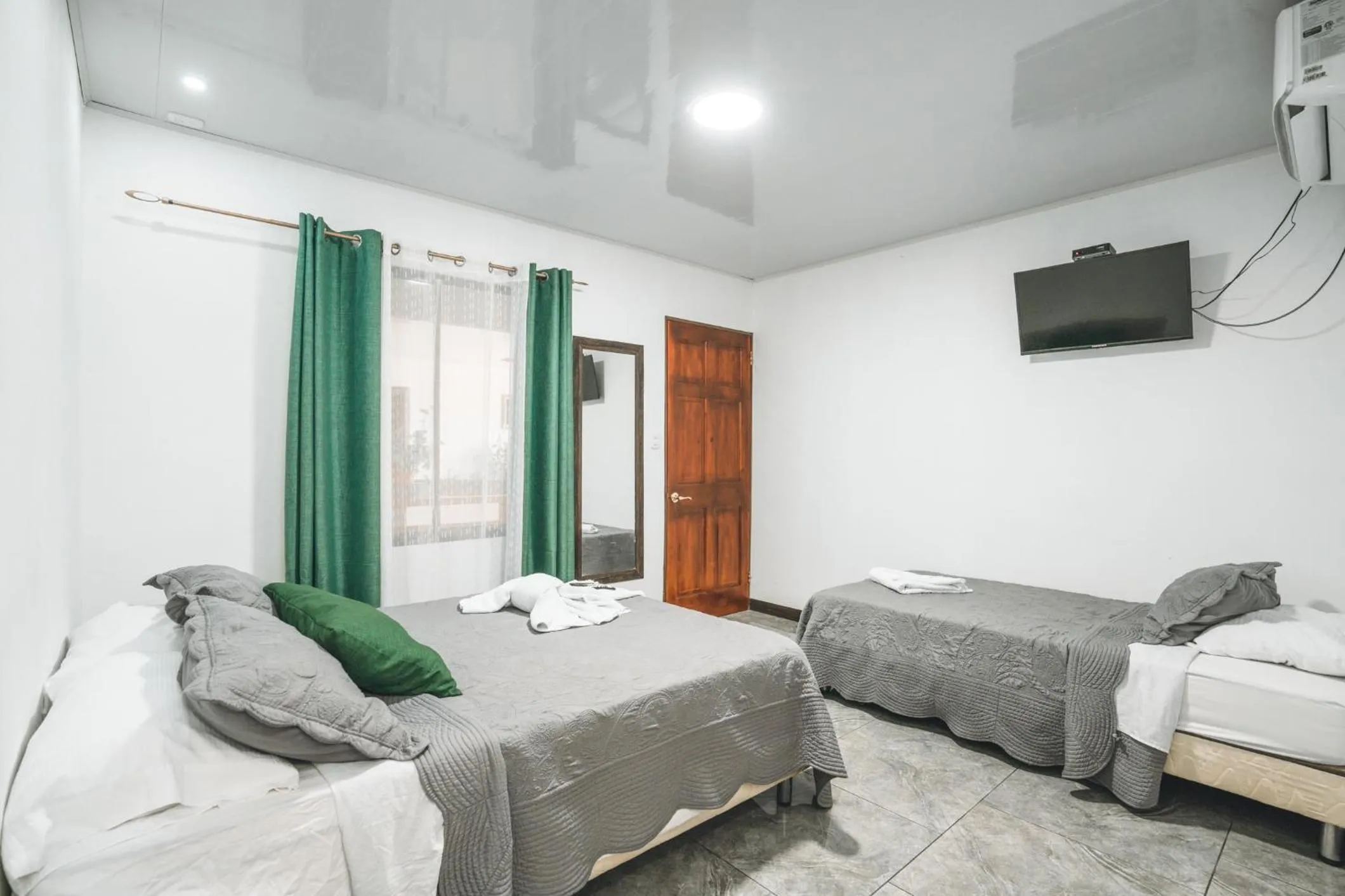 Bed in Hotel Hoja de Oro Corcovado