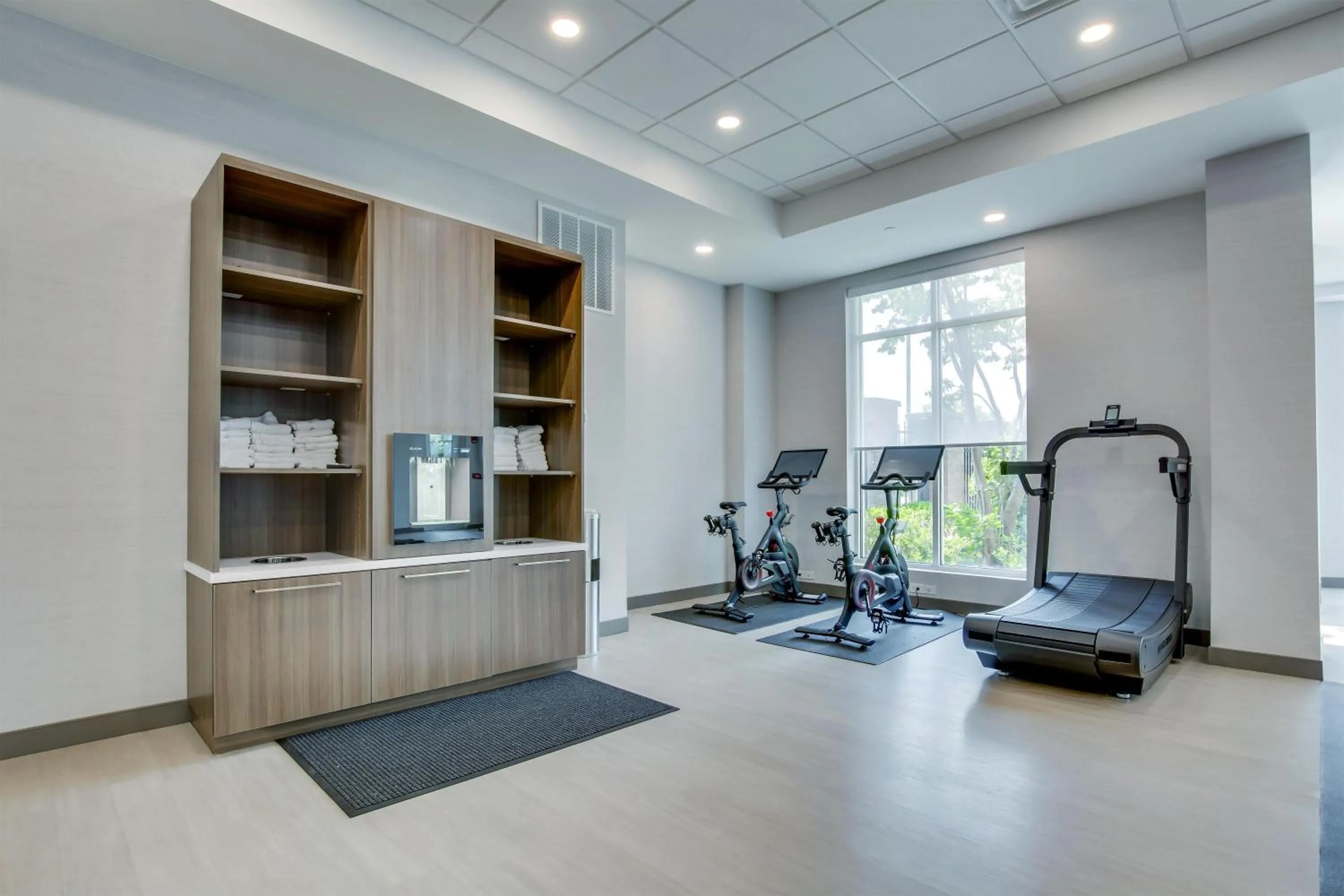 Fitness centre/facilities in Hilton Garden Inn Louisville Airport