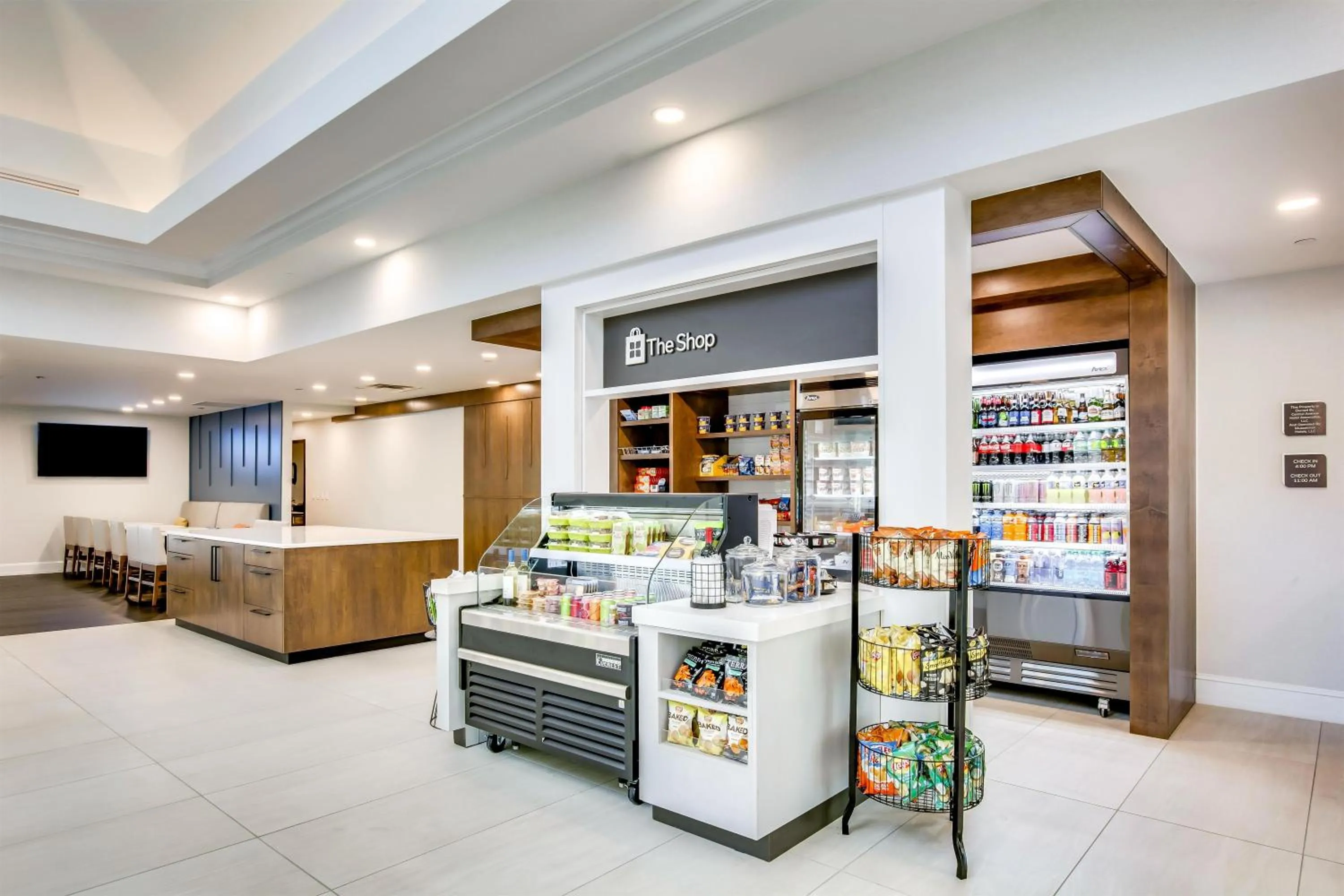 Restaurant/places to eat in Hilton Garden Inn Louisville Airport