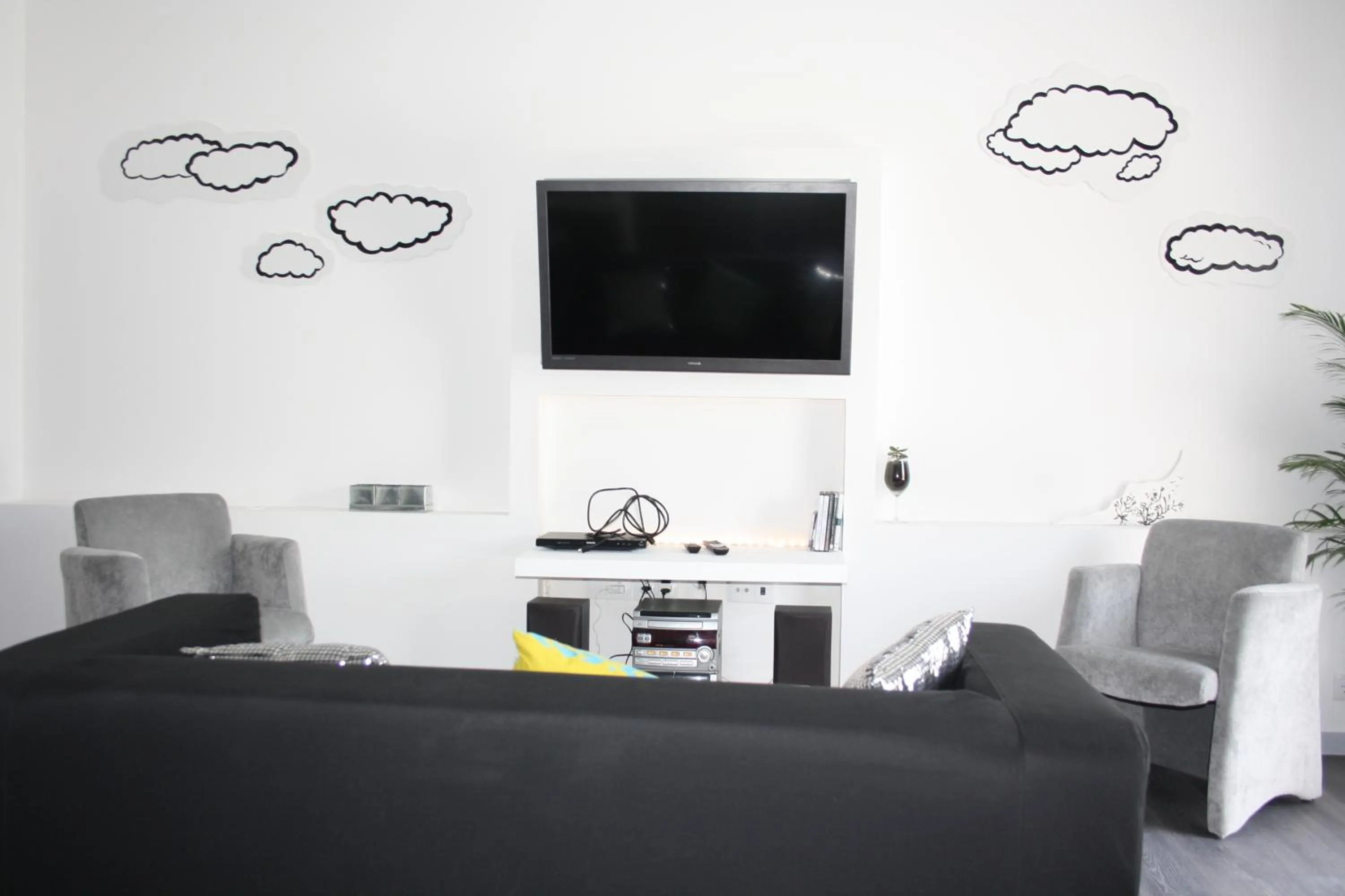 TV and multimedia, Bed in My Hostel