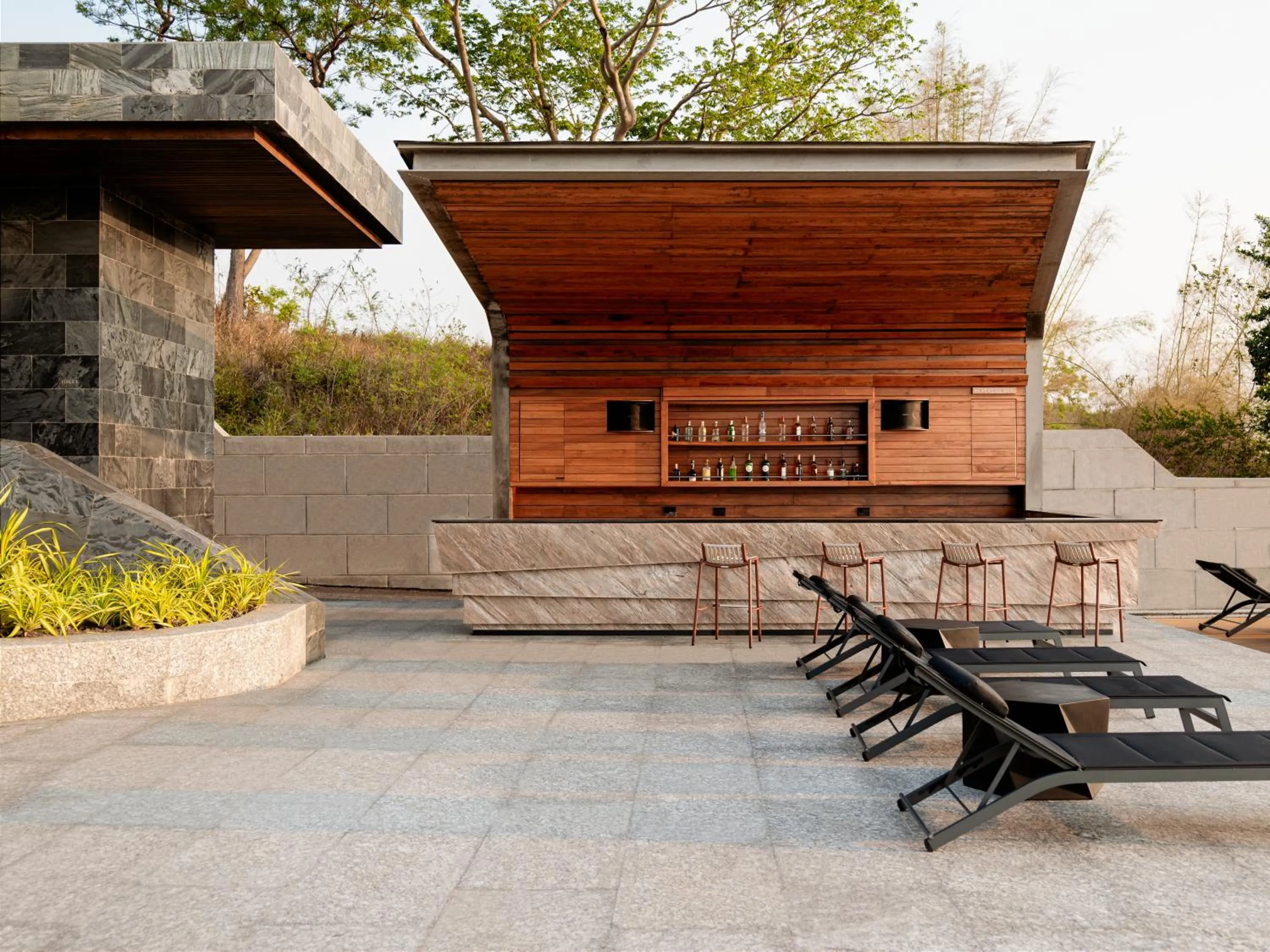 Lounge or bar in MASON