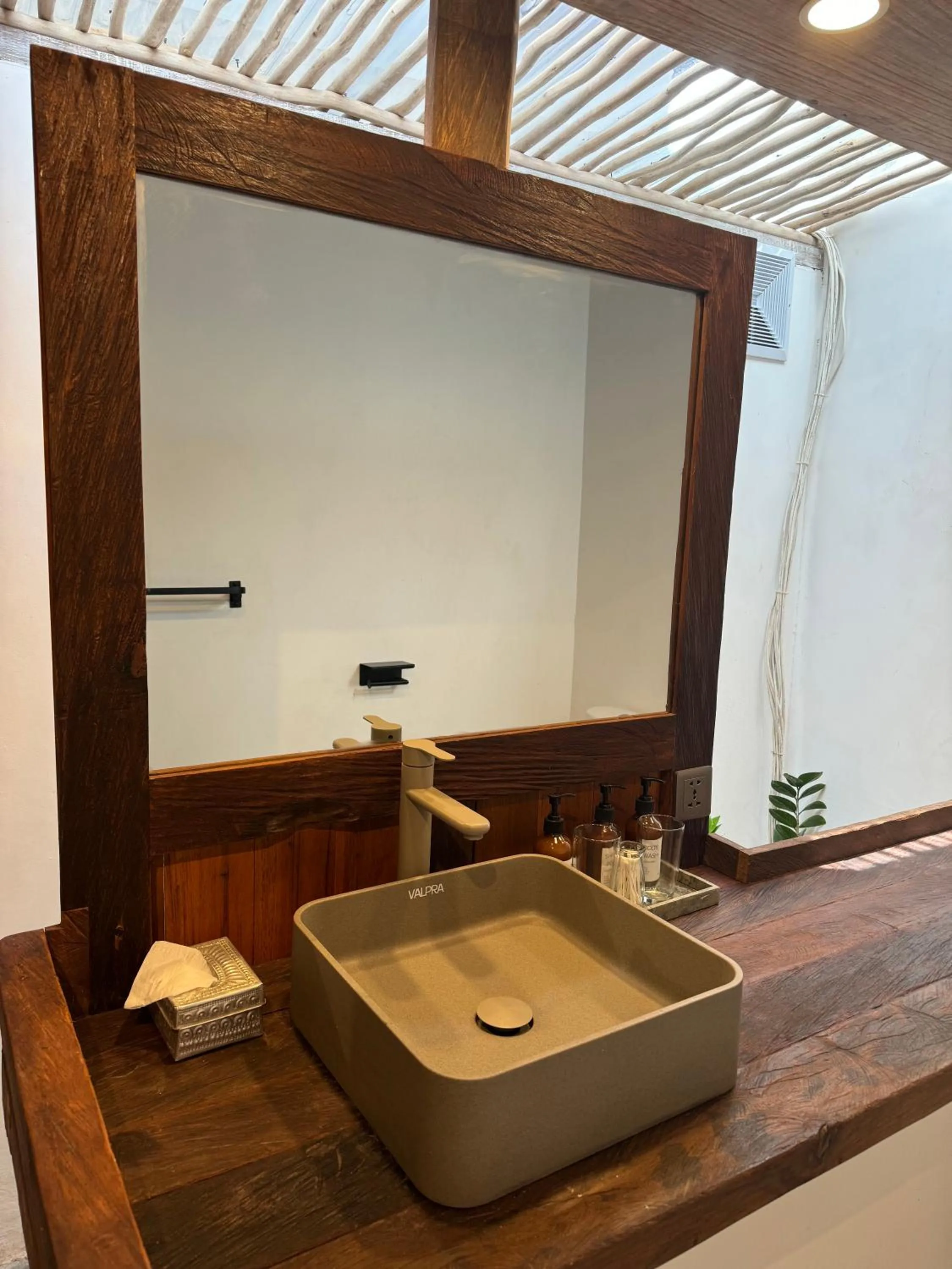 Bathroom in Kalua Boutique Bungalows