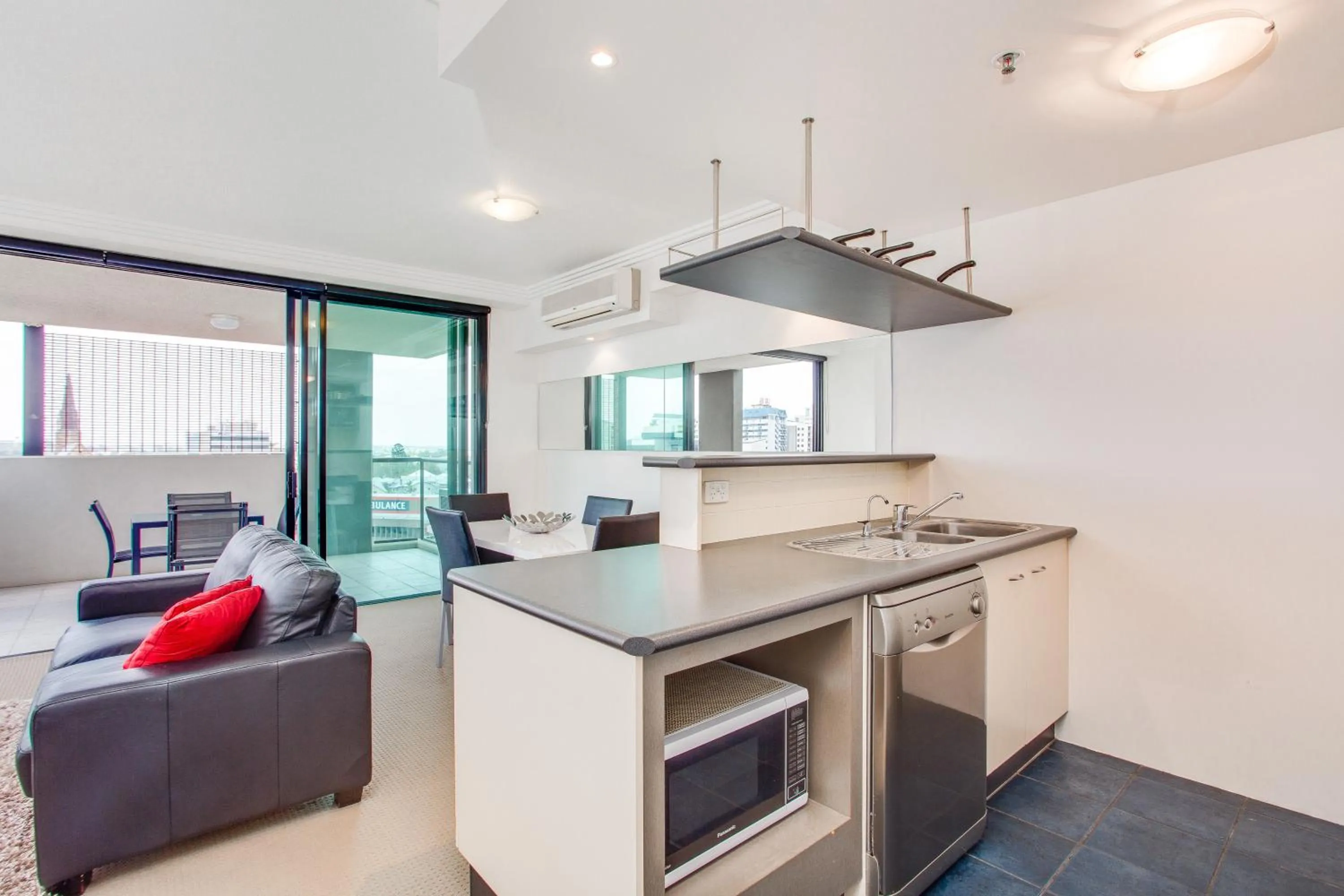 Kitchen or kitchenette in Republic Apartments Brisbane City