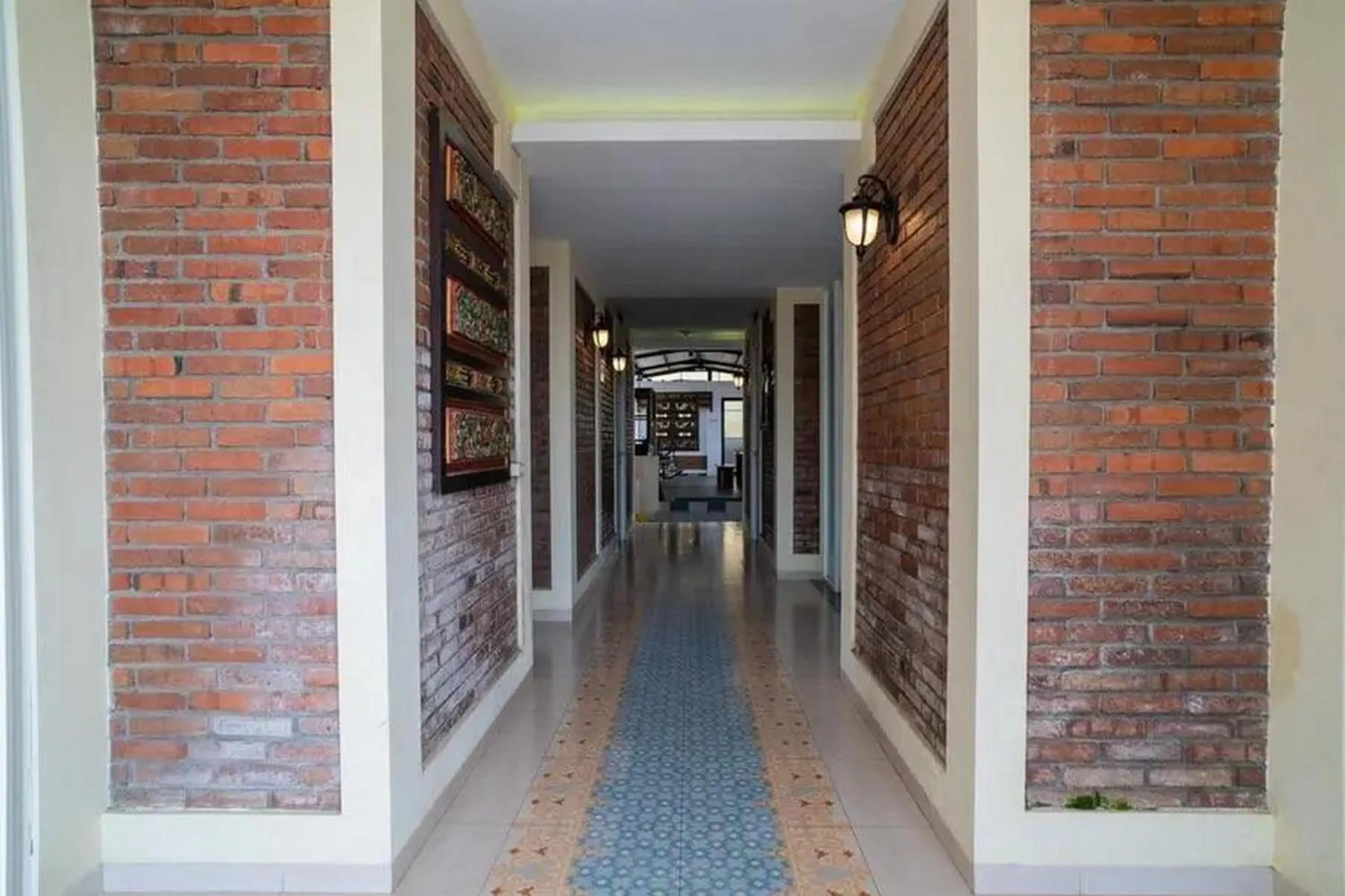 Property building in Urbanview Hotel Omah Anin Batu by RedDoorz