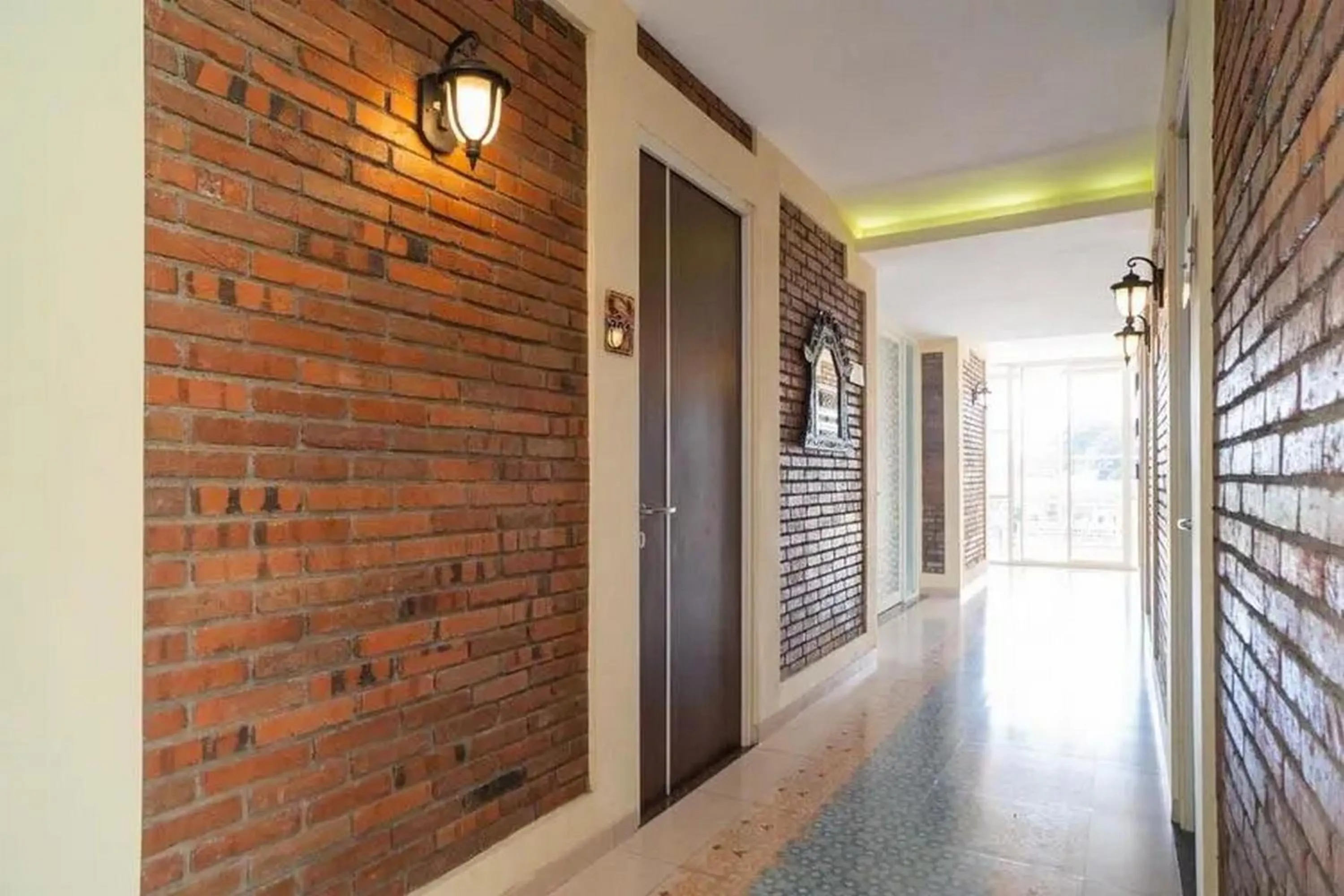 Property building in Urbanview Hotel Omah Anin Batu by RedDoorz