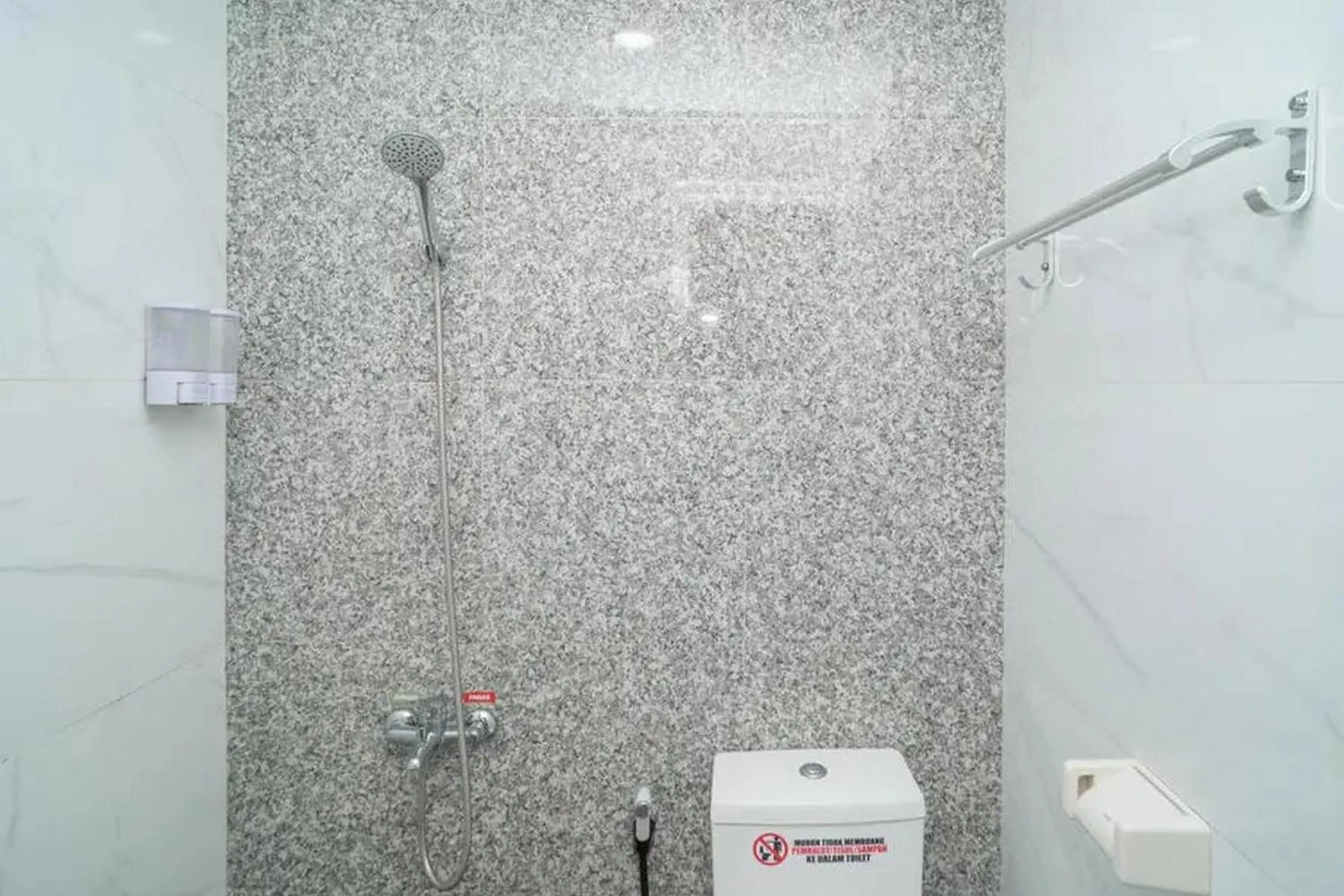 Urbanview Hotel Omah Anin Batu by RedDoorz