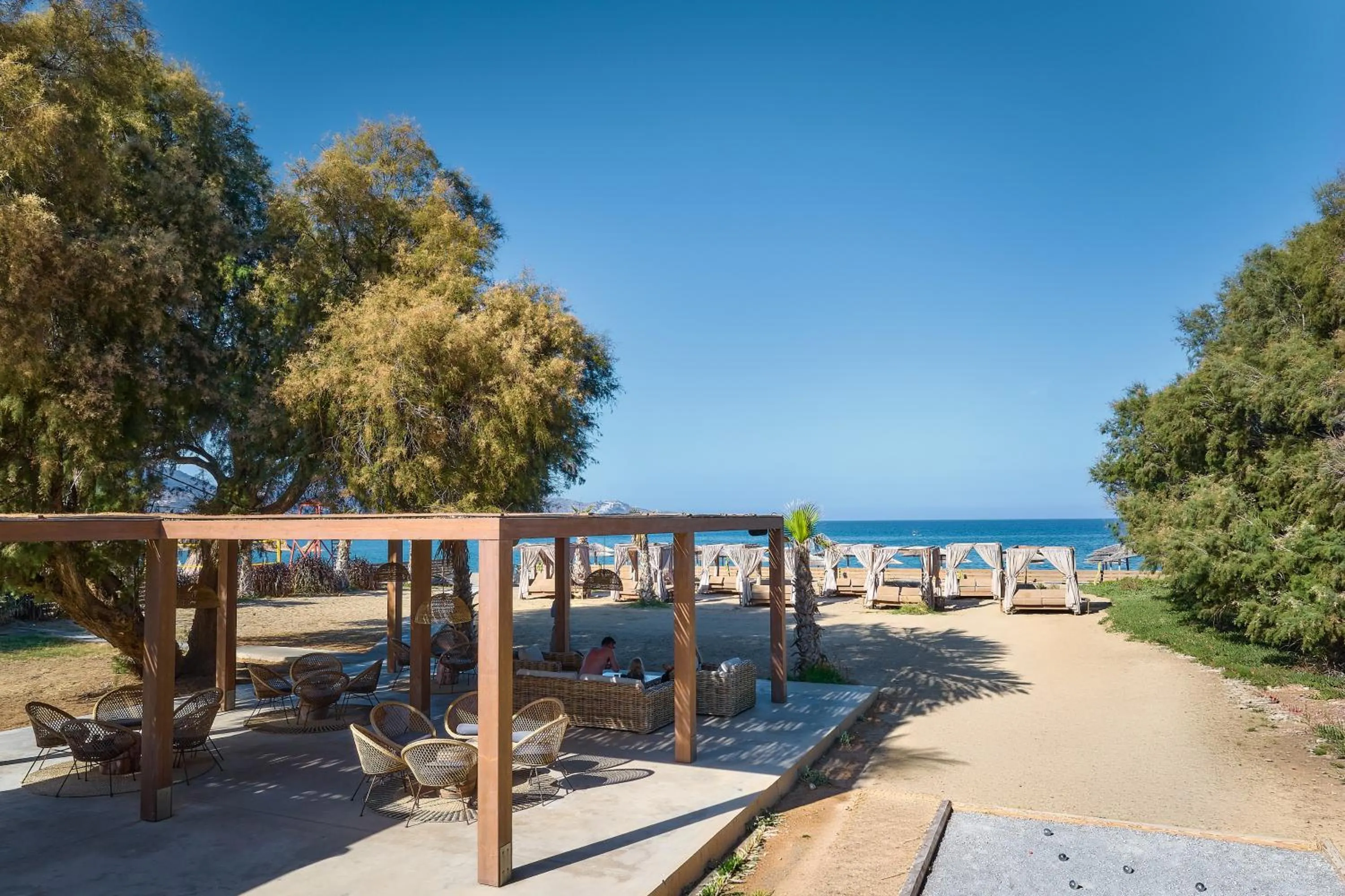 Beach in Sentido Amounda Bay