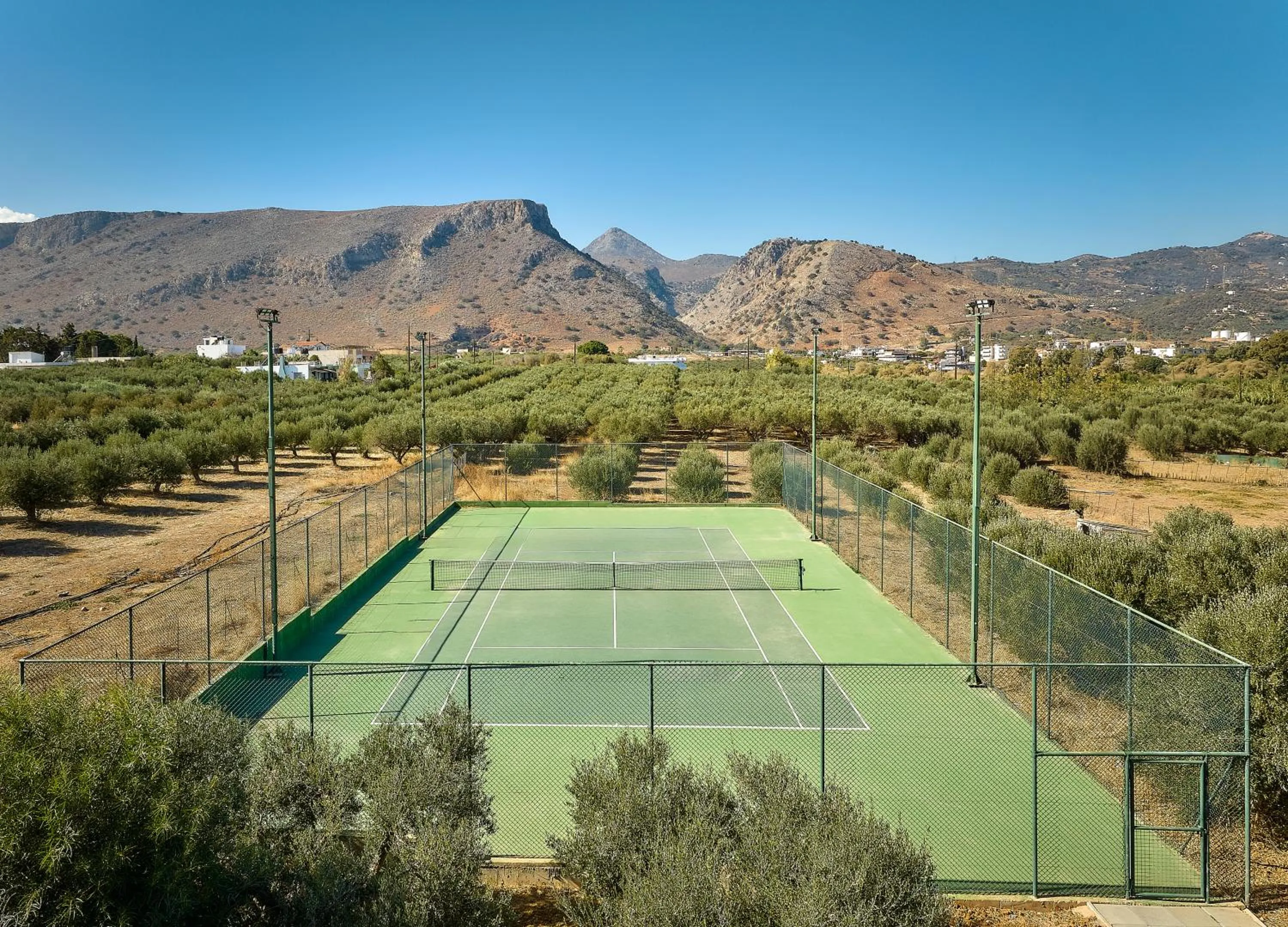 Tennis court in Sentido Amounda Bay