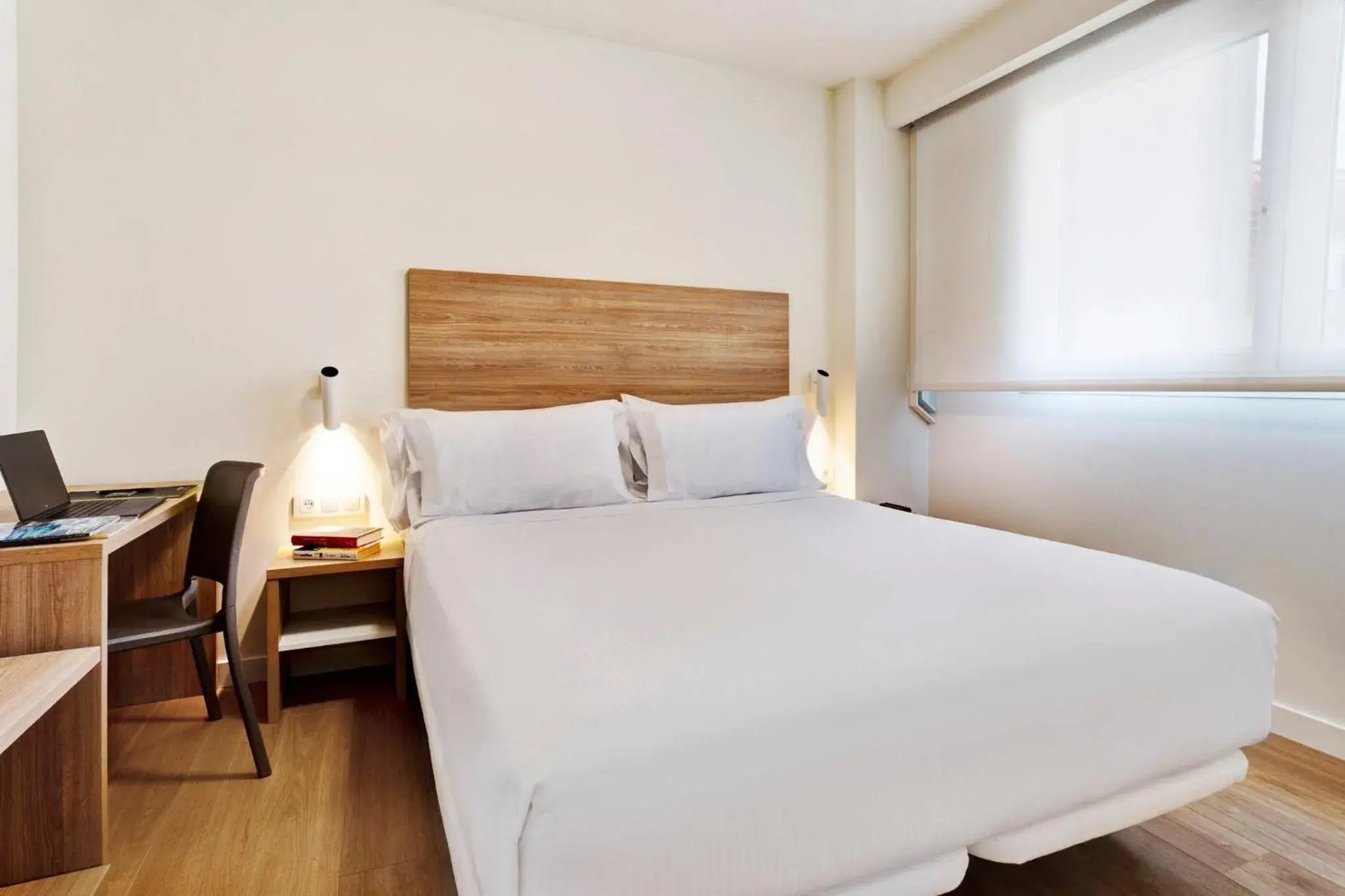 Double Bed Apartment in Sercotel Logroño Suites Double Bed Apartment in Sercotel Logroño Suites