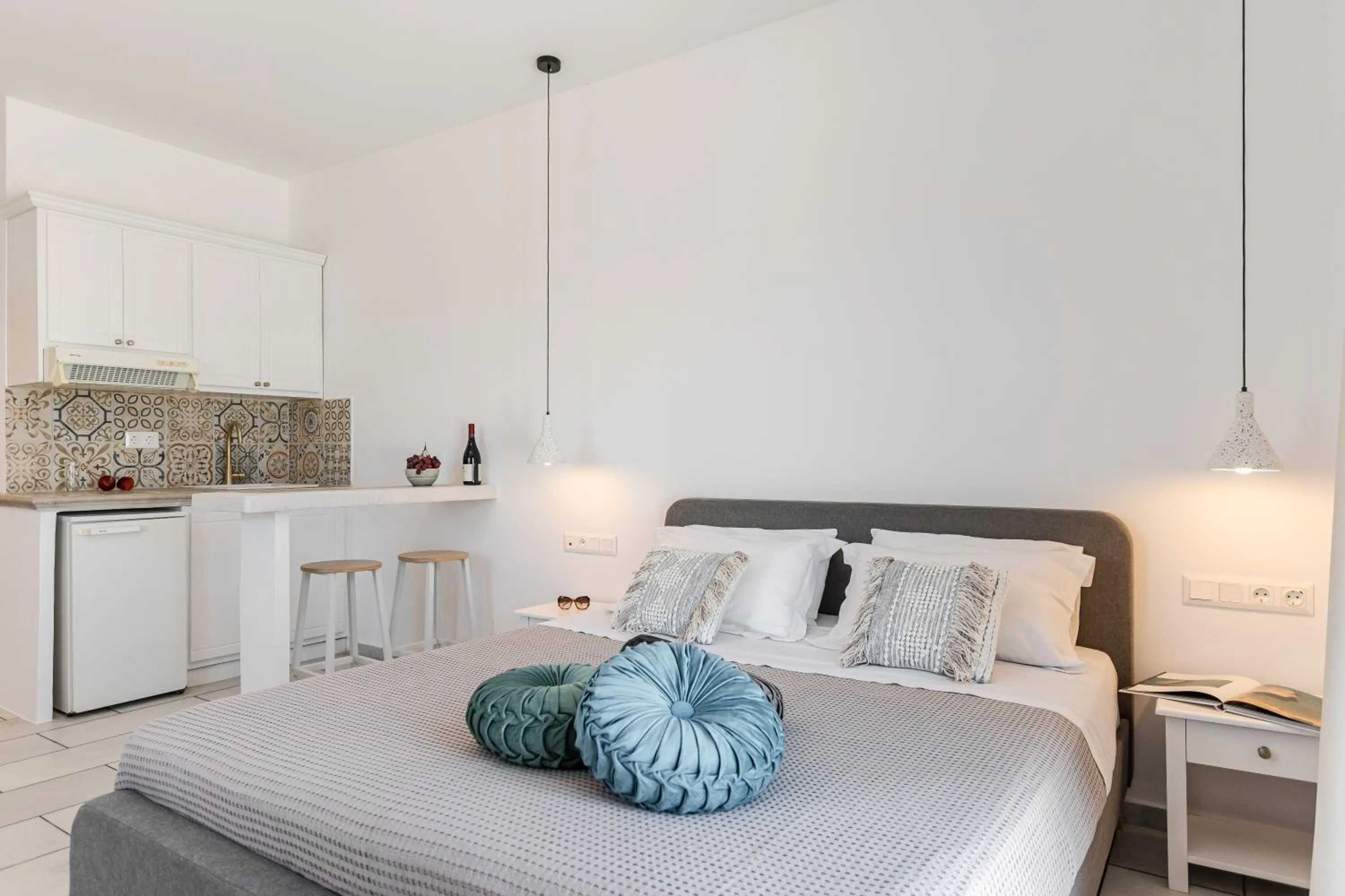 Shower, Bed in Birbas Hotel