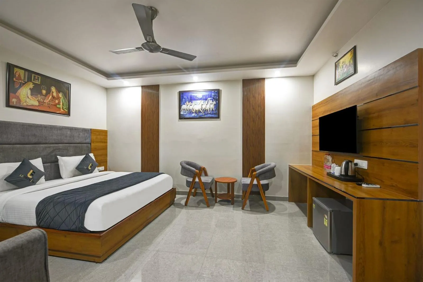 Bedroom, Bed in Kelvish Hotel- Delhi Airport