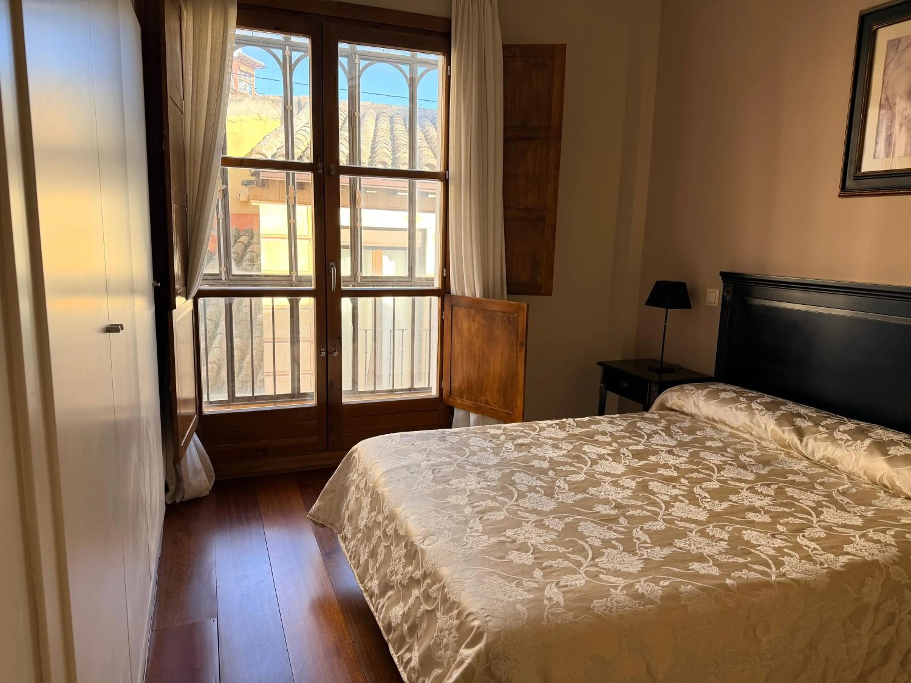 Bed in Smartmonki Sinagoga Entre la Catedral y Zocodover