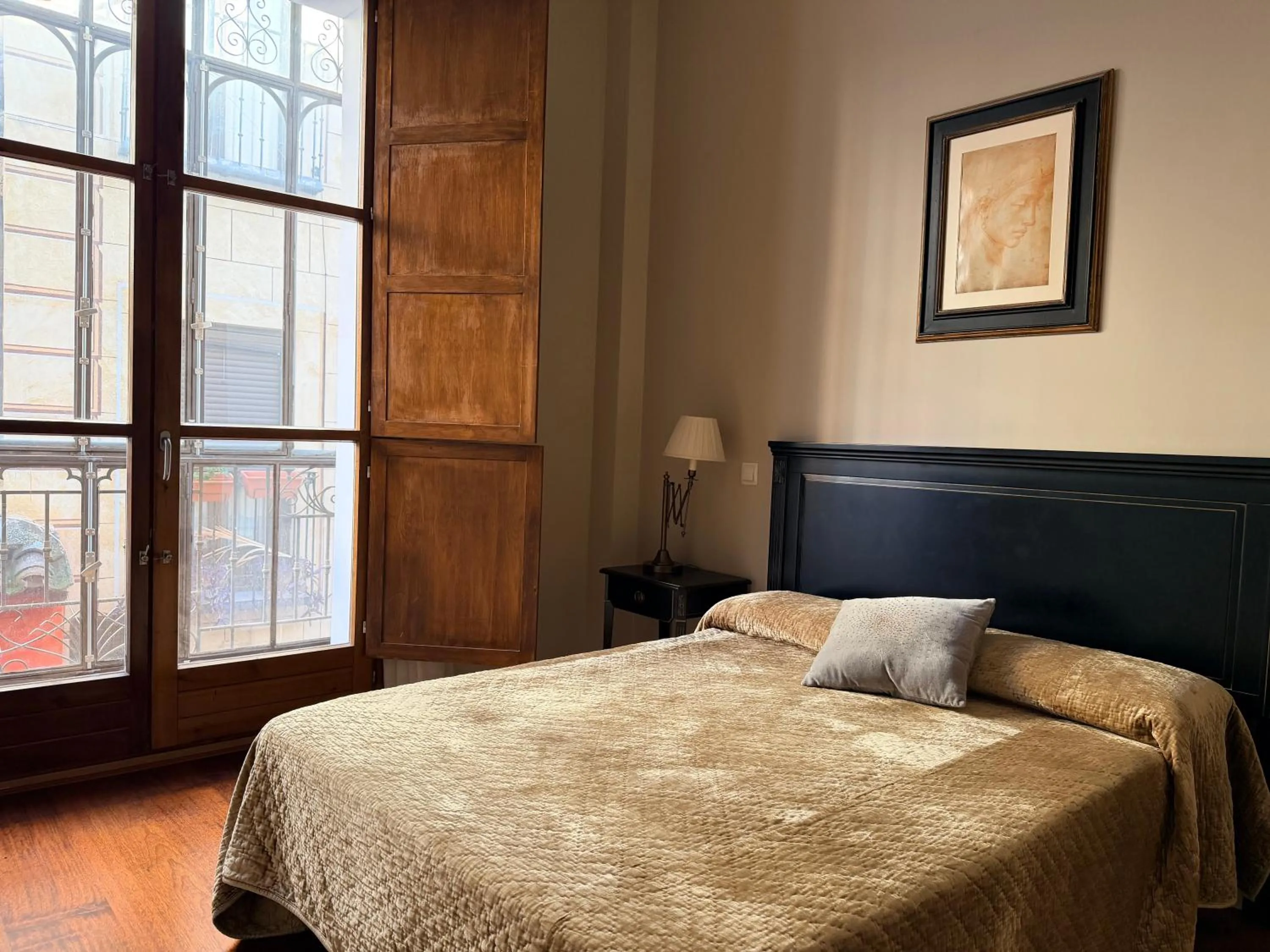 Bed in Smartmonki Sinagoga Entre la Catedral y Zocodover