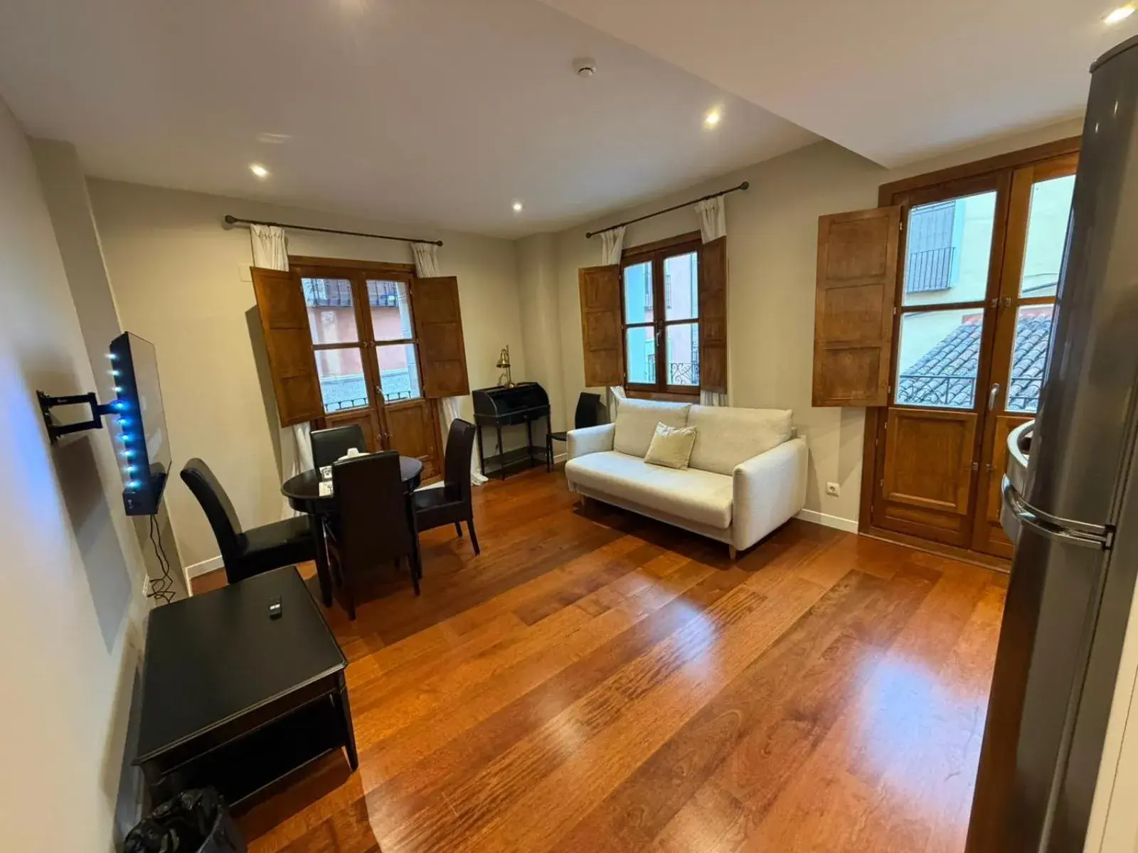 Two-Bedroom Apartment with Balcony in Smartmonki Sinagoga Entre la Catedral y Zocodover Two-Bedroom Apartment with Balcony in Smartmonki Sinagoga Entre la Catedral y Zocodover