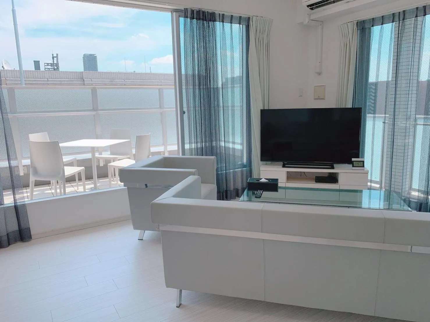 Seating area in PG Kuromon